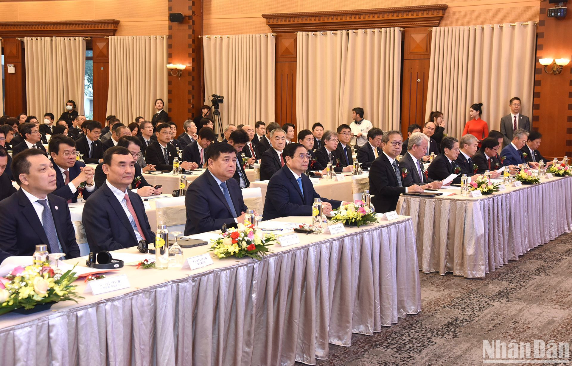 Thủ tướng Phạm Minh Chính dự và phát biểu tại Hội thảo kinh tế cấp cao nhân kỷ niệm 50 năm thiết lập quan hệ ngoại giao giữa Việt Nam-Nhật Bản.