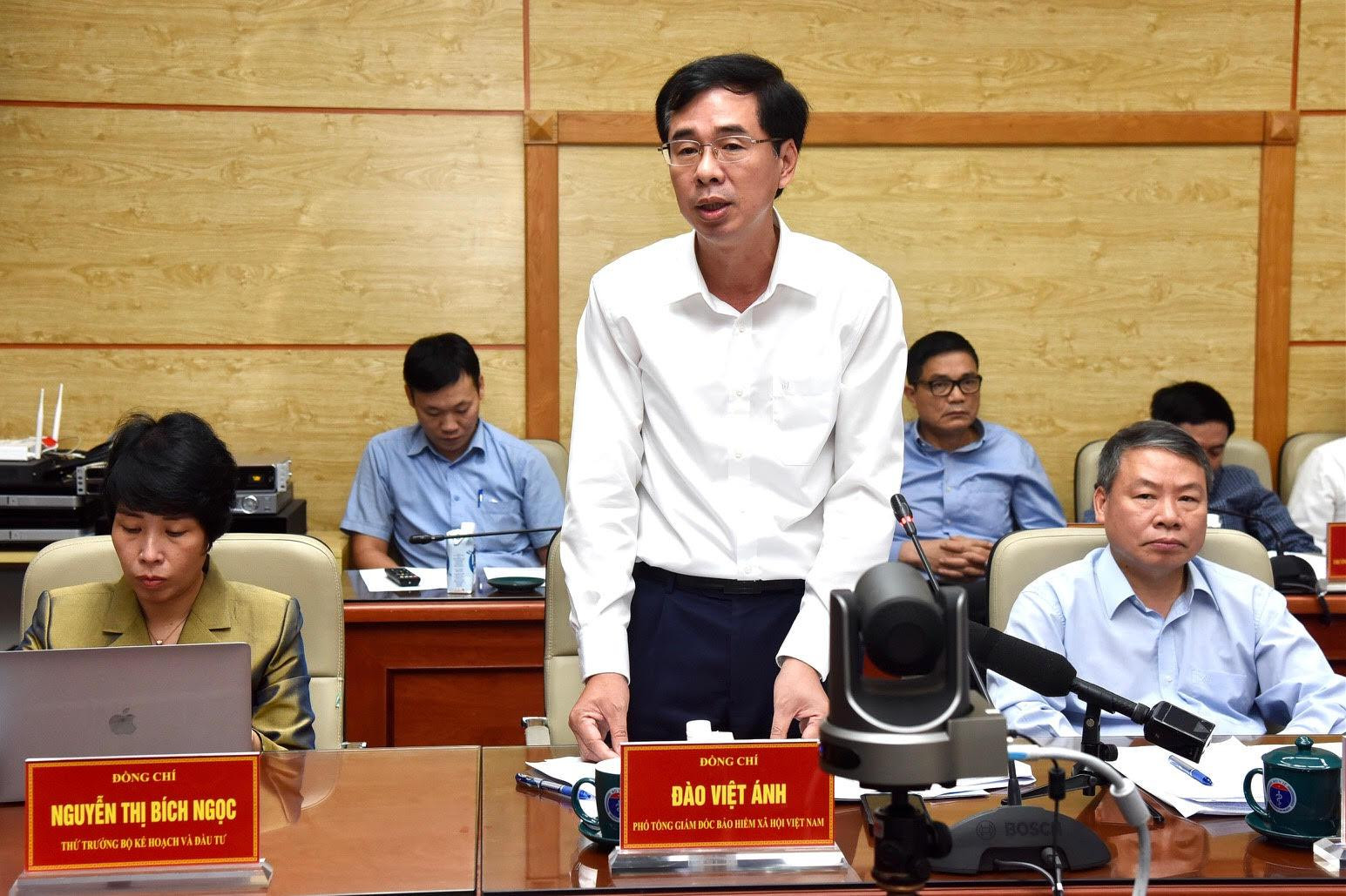 Phó Tổng Giám đốc Bảo hiểm xã hội Việt Nam Đào Việt Ánh thông tin về giải quyết một số vướng mắc trong thanh toán bảo hiểm y tế.