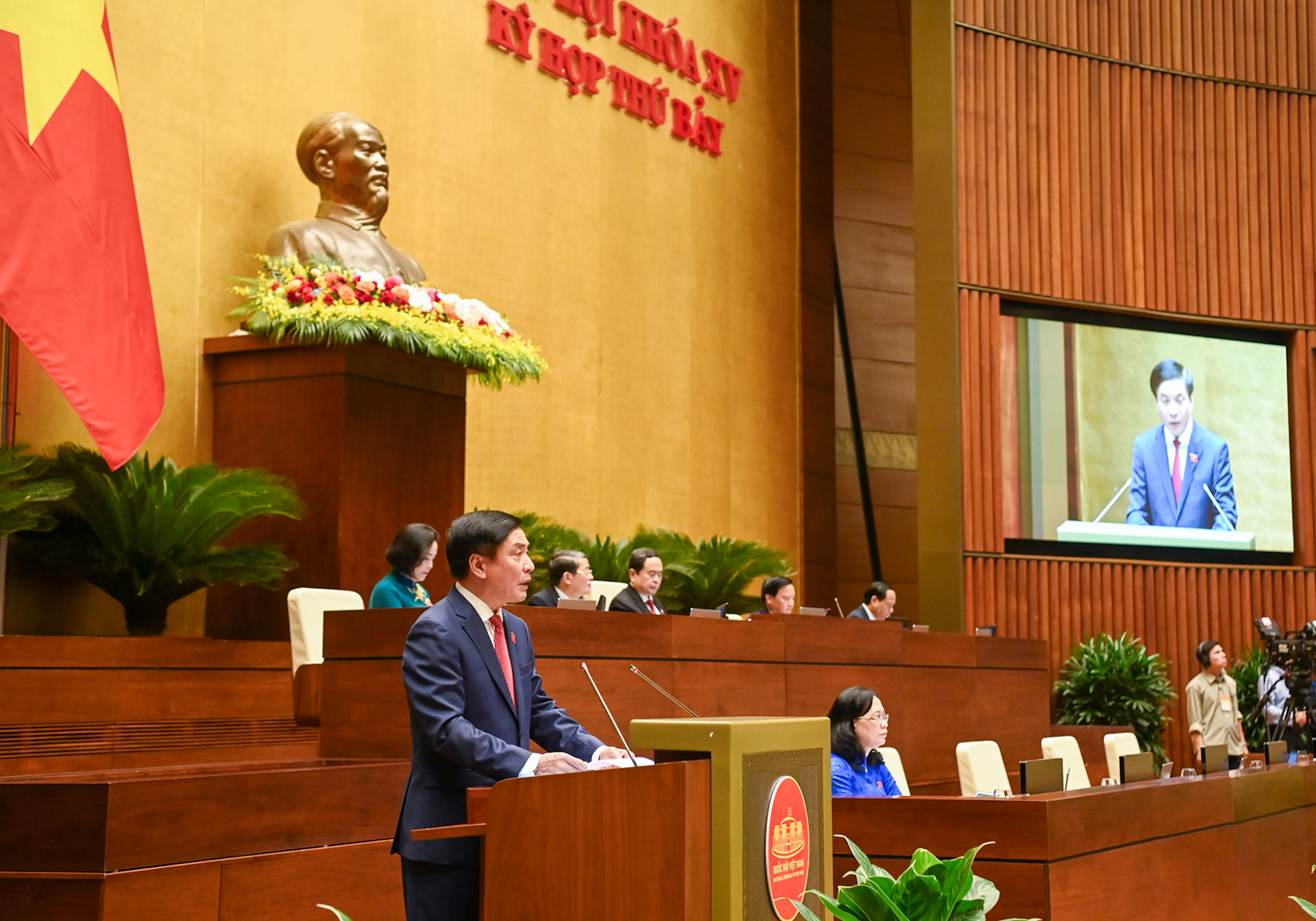 Tổng Thư ký Quốc hội, Chủ nhiệm Văn phòng Quốc hội Bùi Văn Cường phát biểu tại phiên bế mạc.