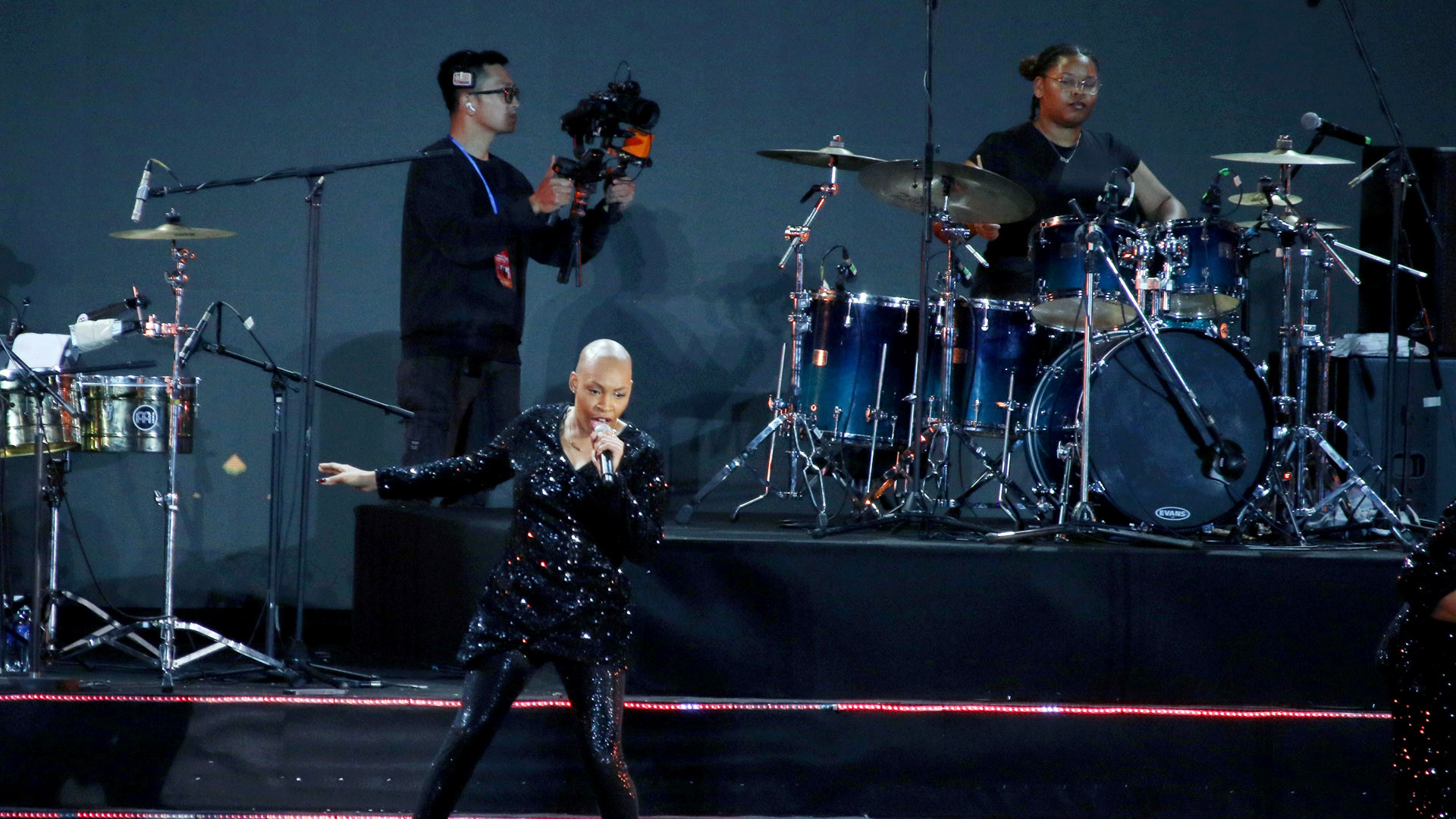 Boney M tiếp tục với những ca khúc đắm say It’s holiday (Đó là một ngày lễ), No woman no cry (Không phụ nữ, không có tiếng khóc), Gotta go home (Phải về nhà thôi).