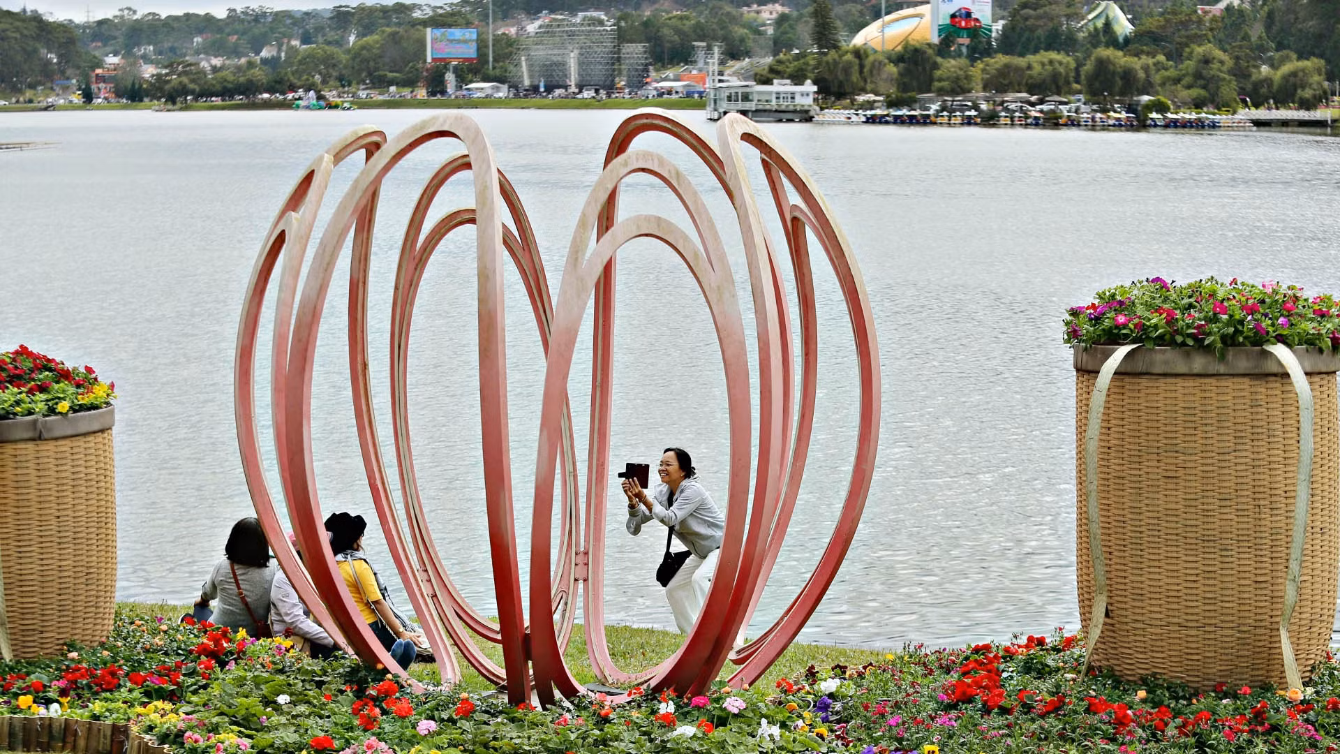 Lưu dấu khoảnh khắc cùng hoa Đà Lạt.