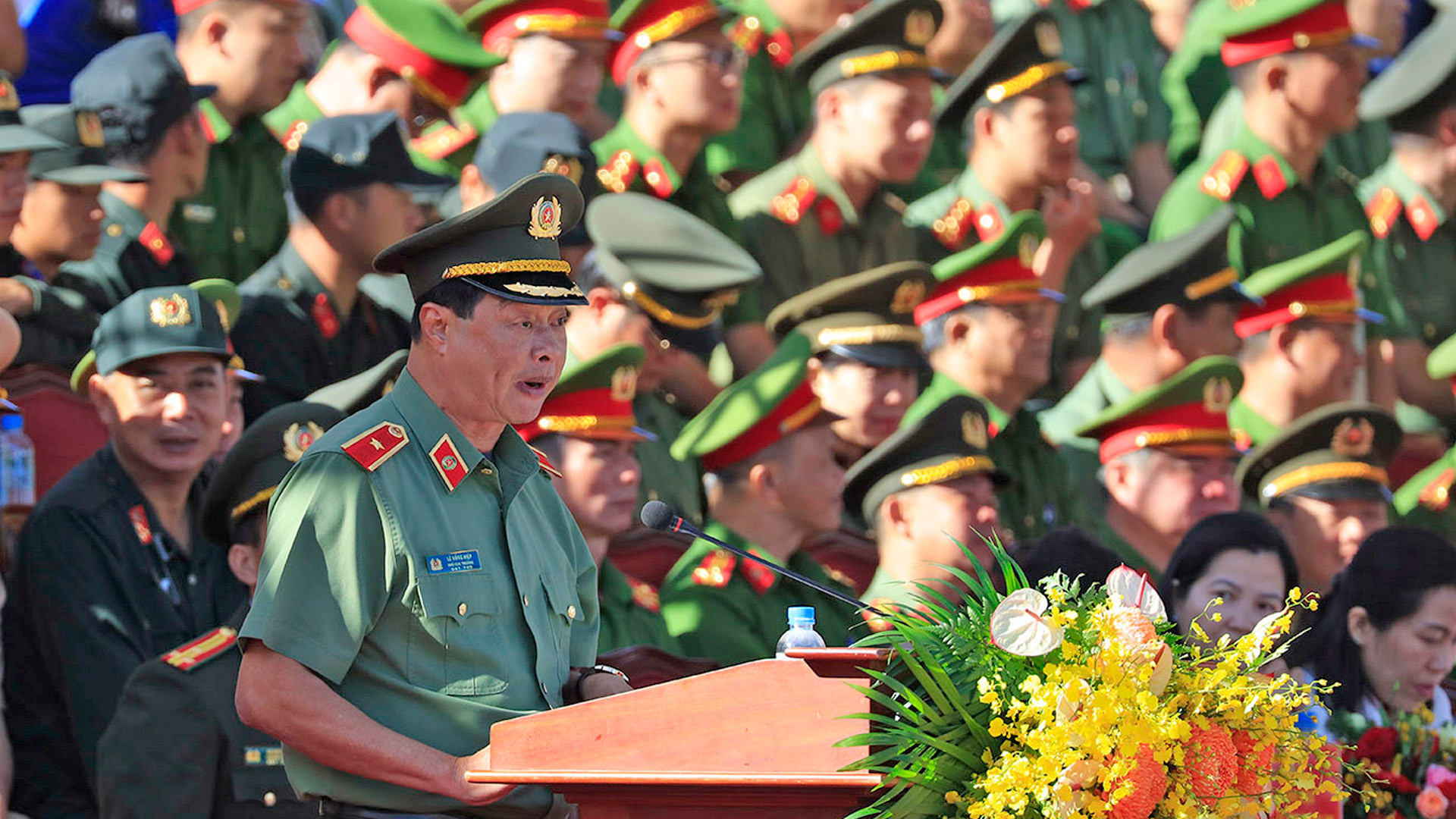 Thiếu tướng Lê Hồng Hiệp, Phó Cục trưởng Cục Công tác Đảng và Công tác chính trị Bộ Công an, Phó trưởng Ban thường trực Ban tổ chức phát biểu khai mạc.