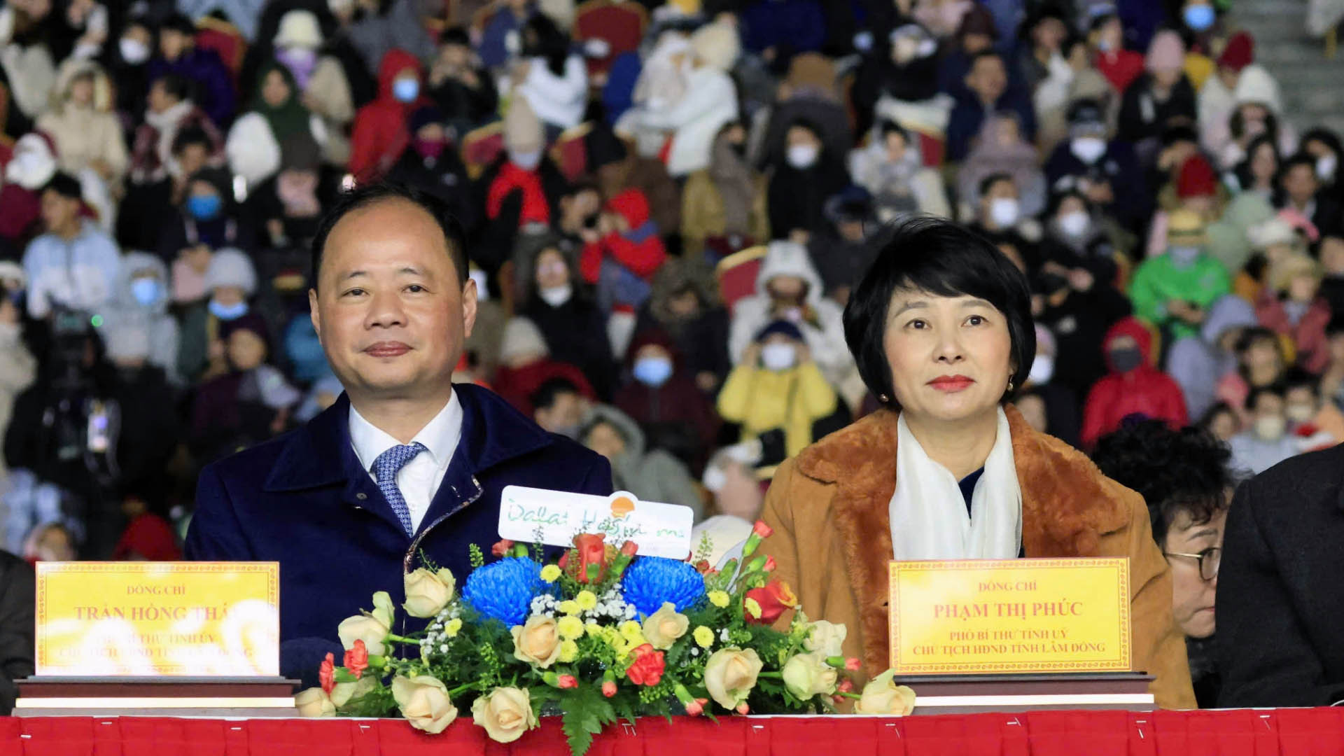 Phó Bí thư Tỉnh ủy, Chủ tịch HĐND tỉnh Lâm Đồng Phạm Thị Phúc và Chủ tịch UBND tỉnh Trần Hồng Thái tham dự Lễ bế mạc.