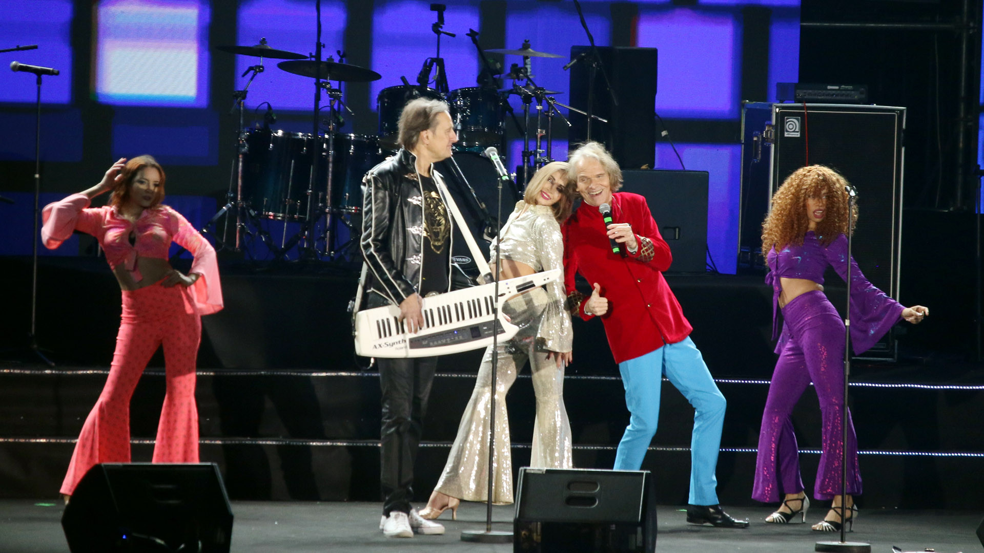 Phần trình diễn của Joy Band để lại ấn tượng với khán giả xứ ngàn hoa Đà Lạt và du khách.