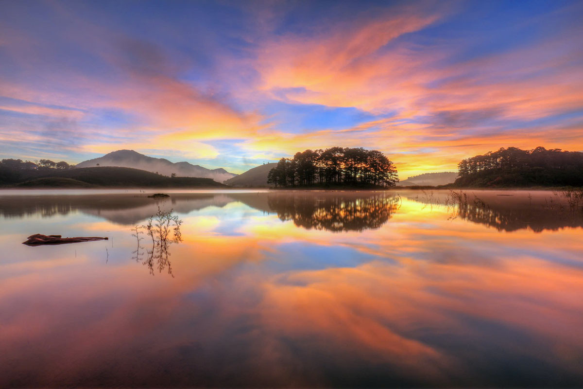 Soi bóng. (Ảnh: Võ Trang)