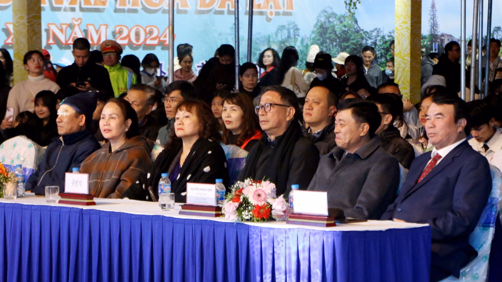 Đại biểu đến từ Hàn Quốc và tỉnh Lâm Đồng, Việt Nam tham dự sự kiện.