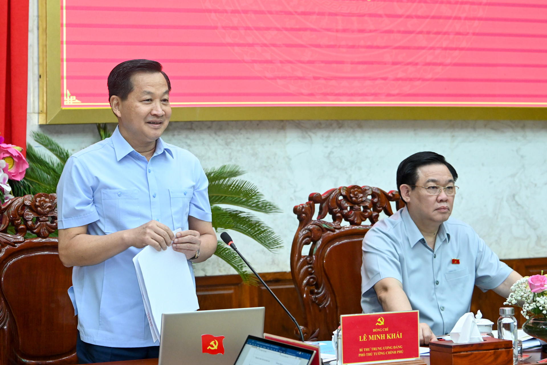 Phó Thủ tướng Chính phủ Lê Minh Khái phát biểu ý kiến tại buổi làm việc.