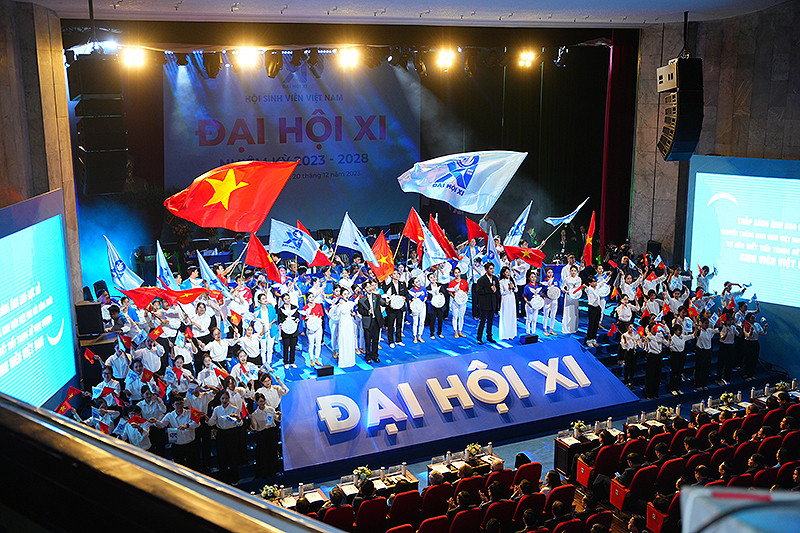 Một tiết mục văn nghệ chào mừng Đại hội tại phiên làm việc.