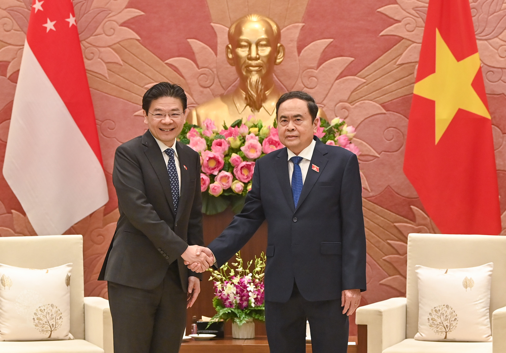 Chủ tịch Quốc hội Trần Thanh Mẫn và Thủ tướng Singapore Lawrence Wong.
