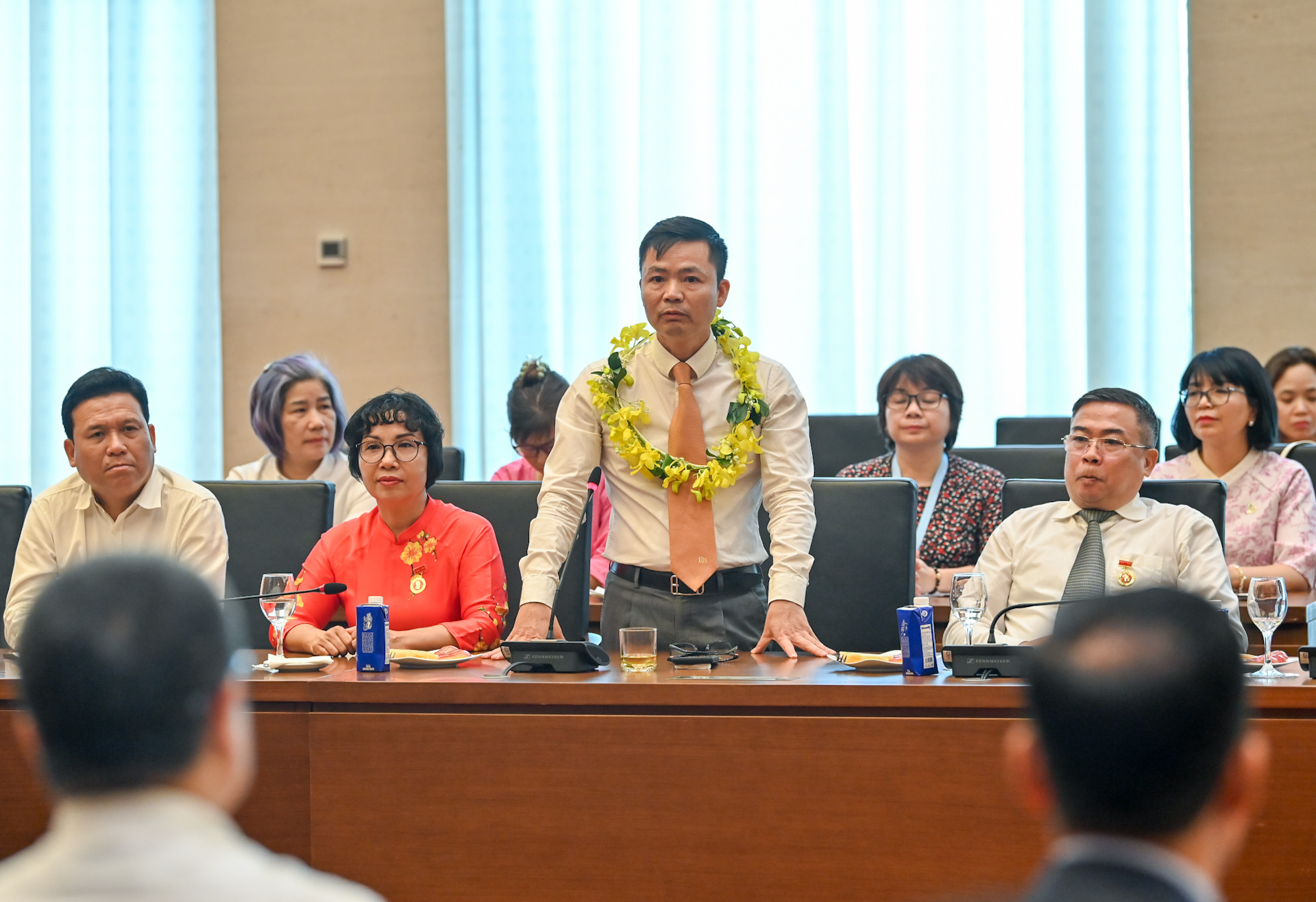 Đại biểu Phạm Hùng Phương phát biểu ý kiến tại buổi gặp mặt.