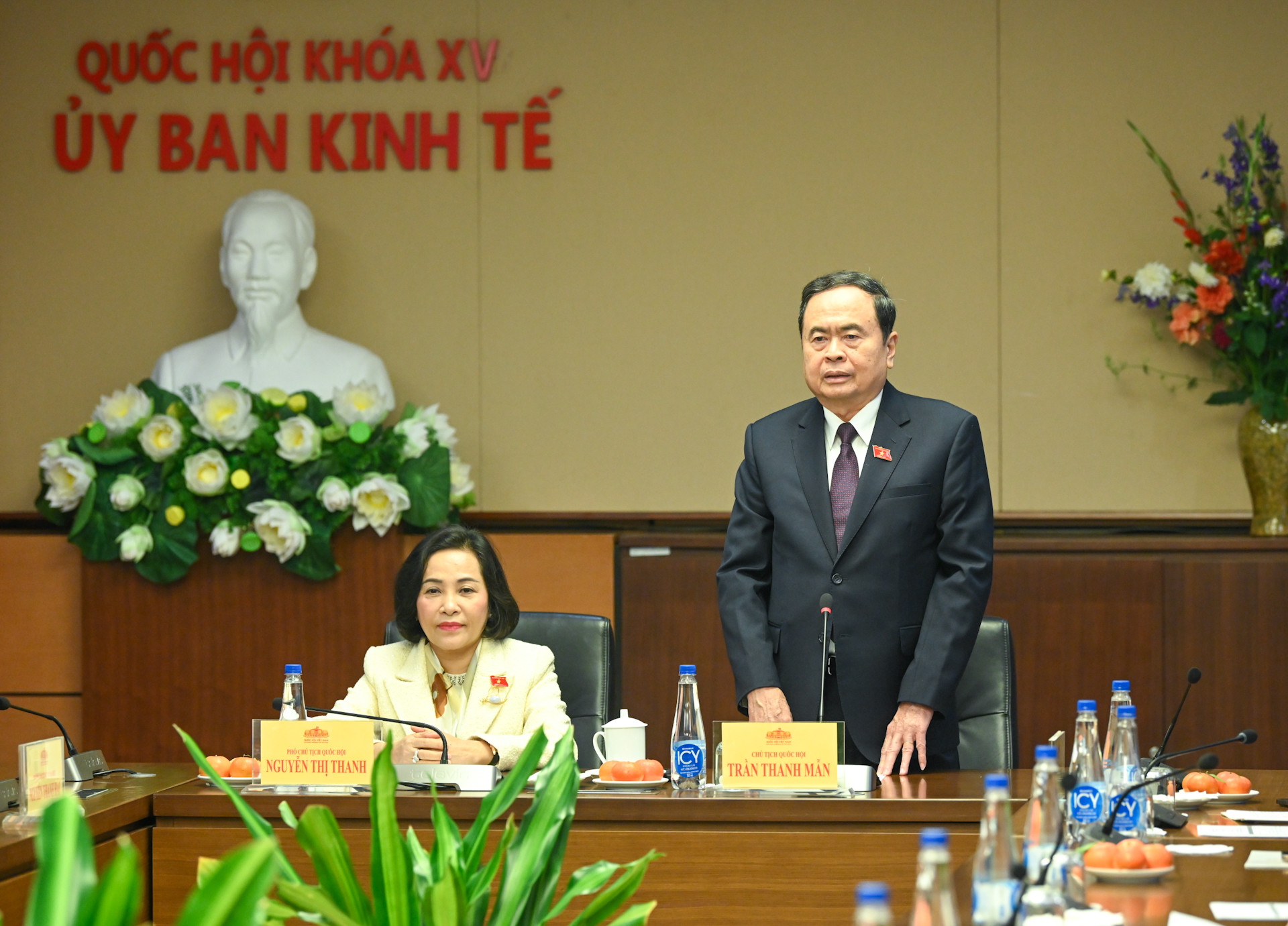 Chủ tịch Quốc hội Trần Thanh Mẫn phát biểu chỉ đạo tại cuộc làm việc. Chủ tịch Quốc hội Trần Thanh Mẫn phát biểu chỉ đạo tại cuộc làm việc.