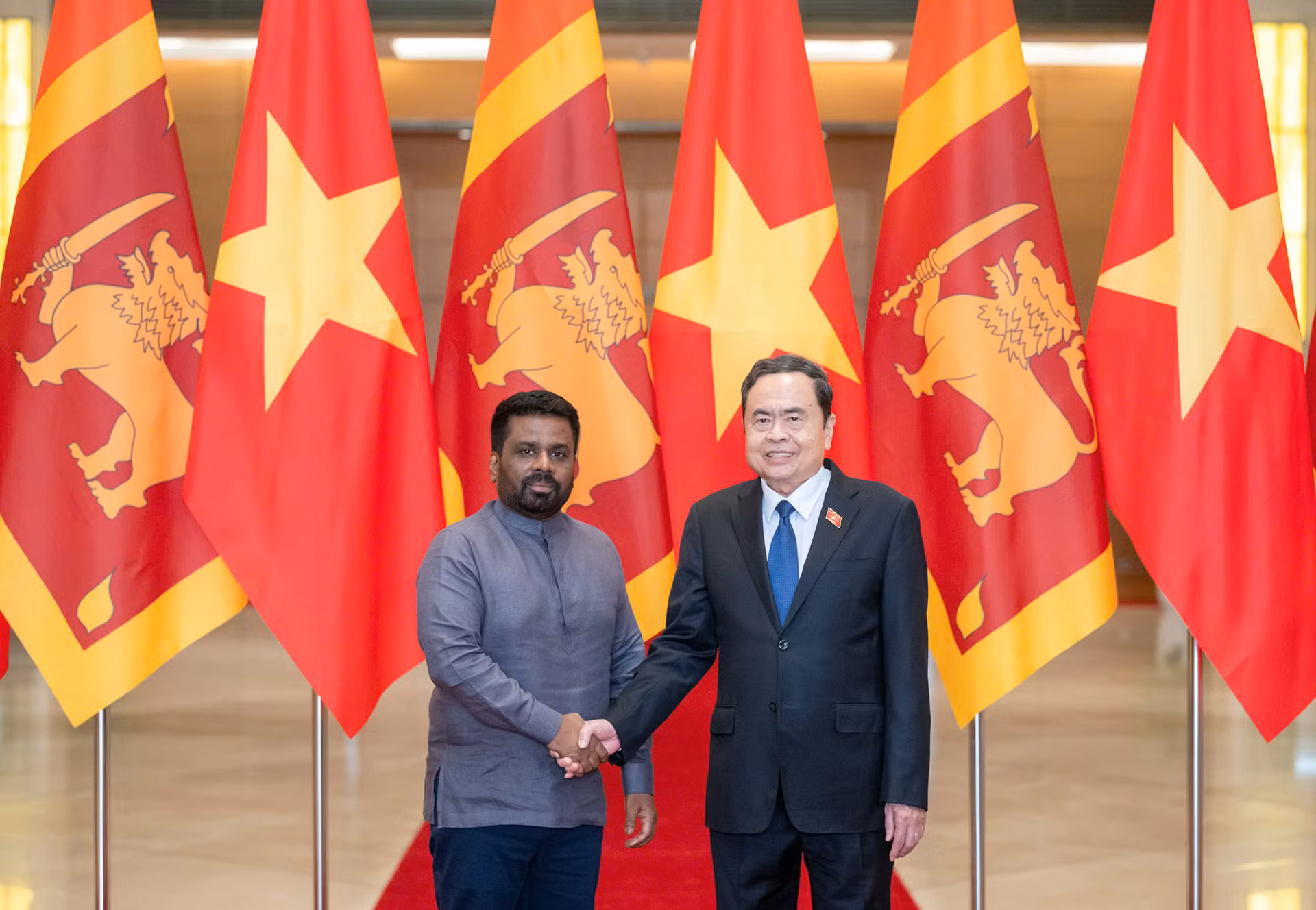 Chủ tịch Quốc hội Trần Thanh Mẫn và Tổng thống Sri Lanka Anura Kumara Dissanayaka. 