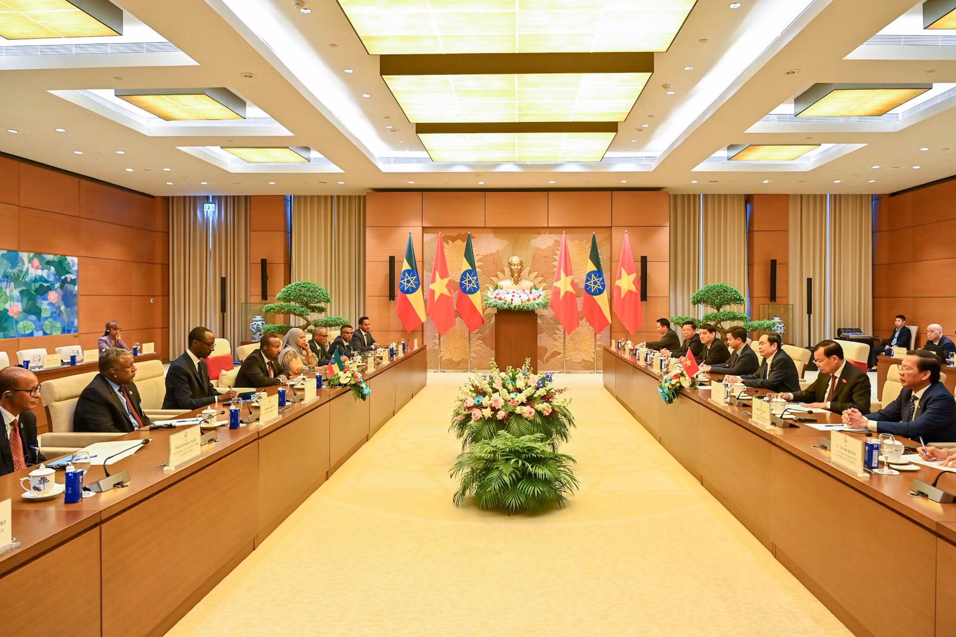 Quang cảnh hội kiến tại Nhà Quốc hội. Quang cảnh hội kiến tại Nhà Quốc hội.