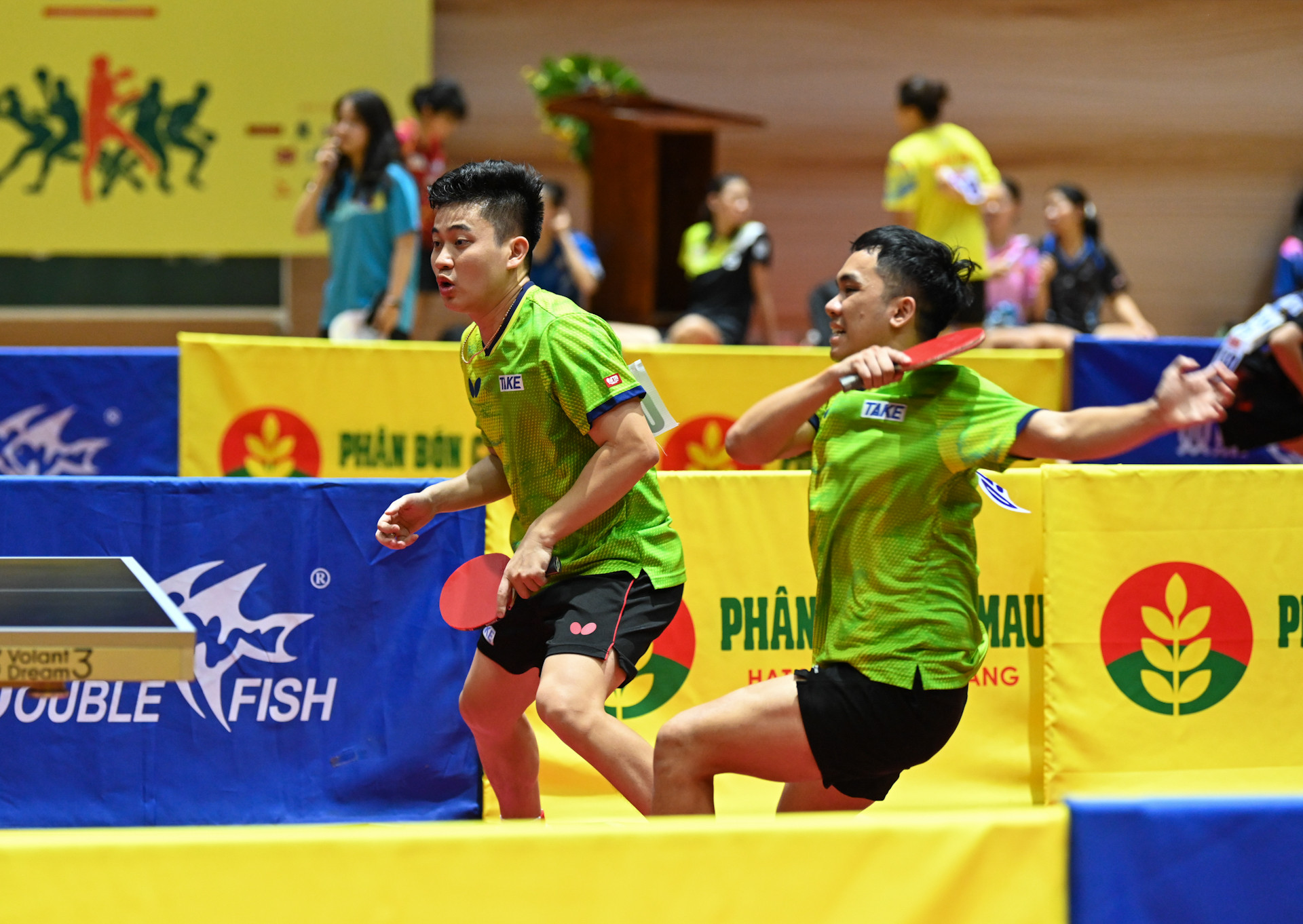 Ván đấu thứ 3 kết thúc với tỷ số 11-3 nghiêng về cặp đôi Đinh Anh Hoàng - Lê Đình Đức. Ván đấu thứ 3 kết thúc với tỷ số 11-3 nghiêng về cặp đôi Đinh Anh Hoàng - Lê Đình Đức.