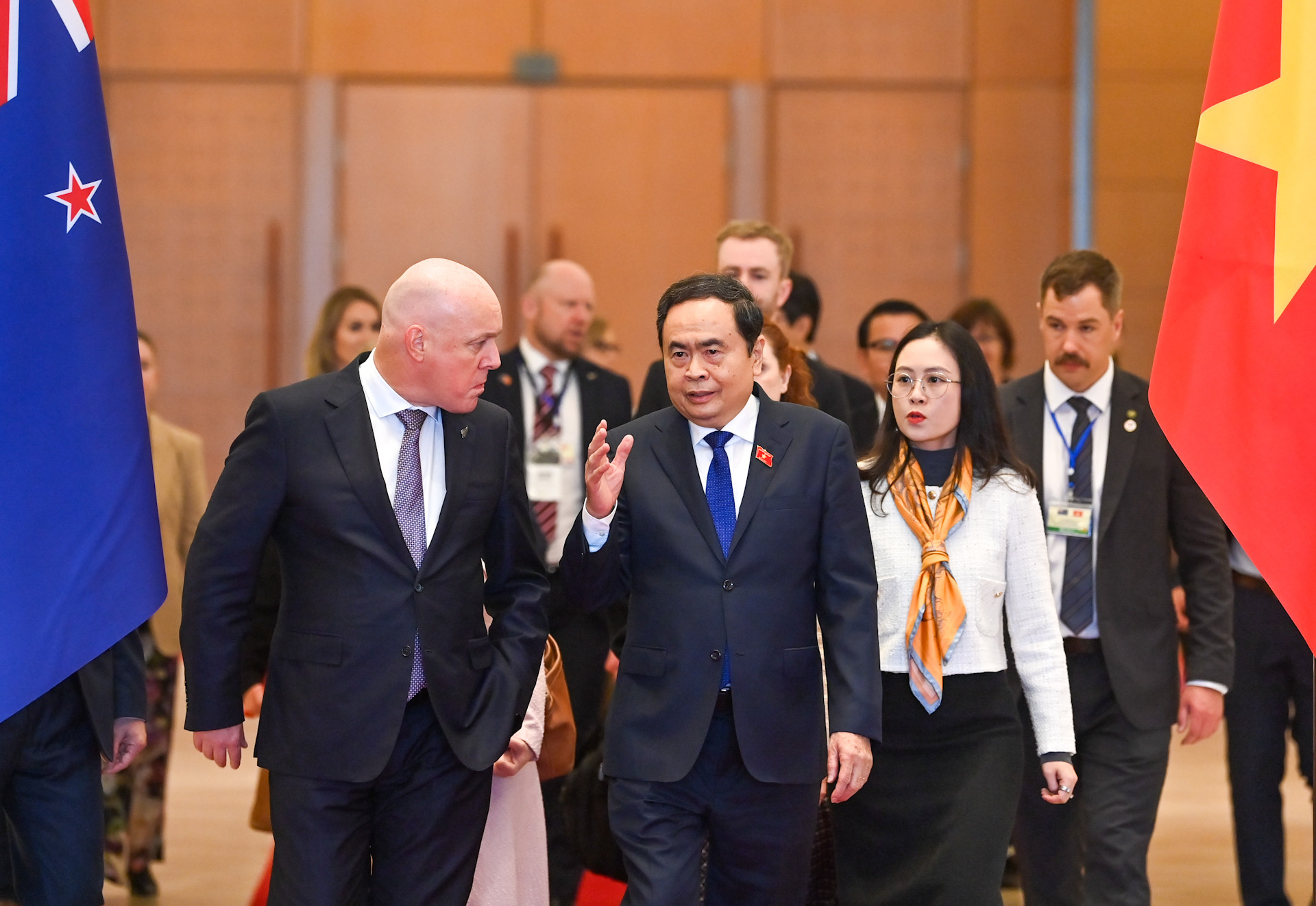 Chủ tịch Quốc hội Trần Thanh Mẫn trao đổi với Thủ tướng New Zealand Christopher Luxon.