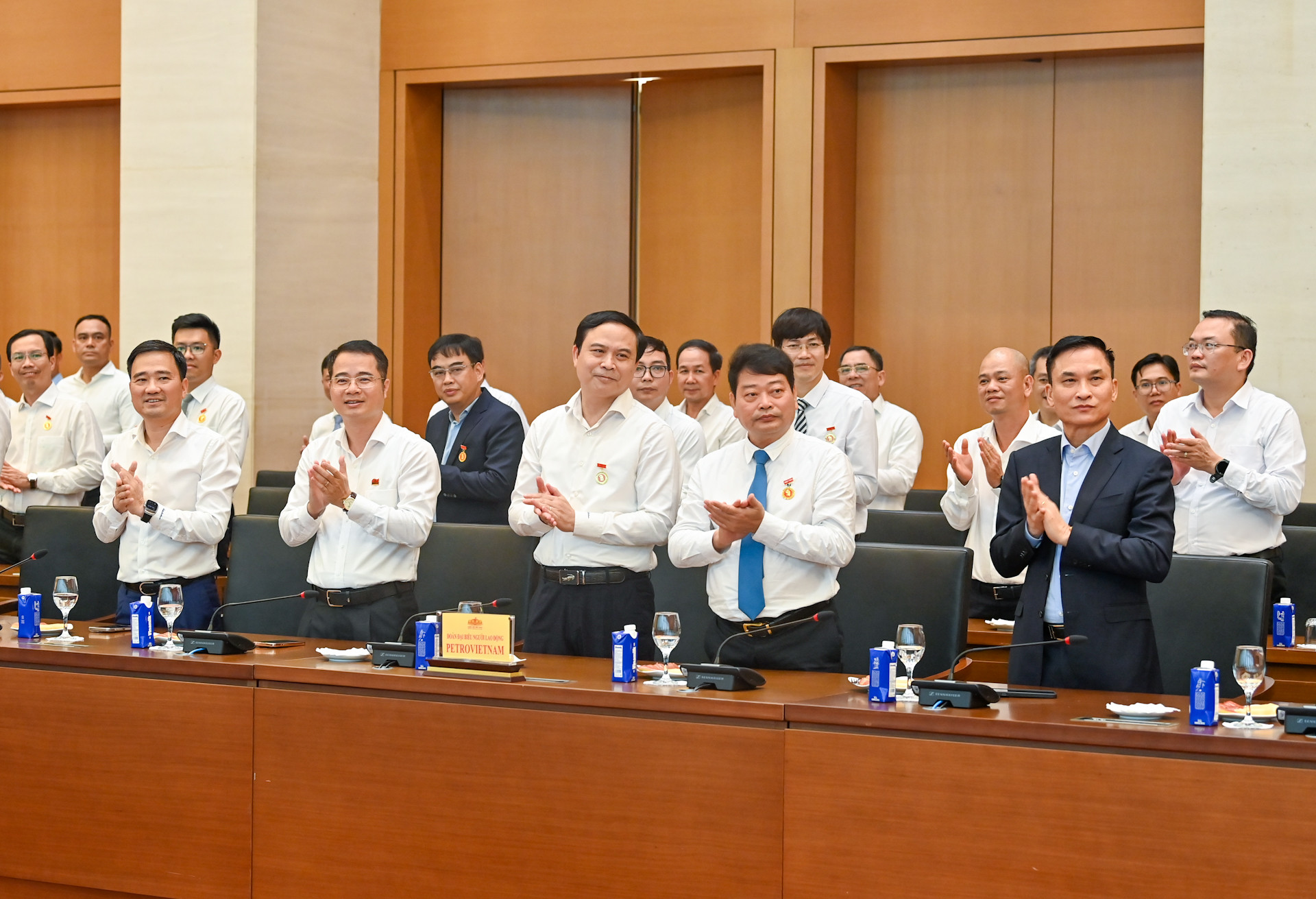 Người lao động tiêu biểu ngành dầu khí dự buổi gặp mặt.