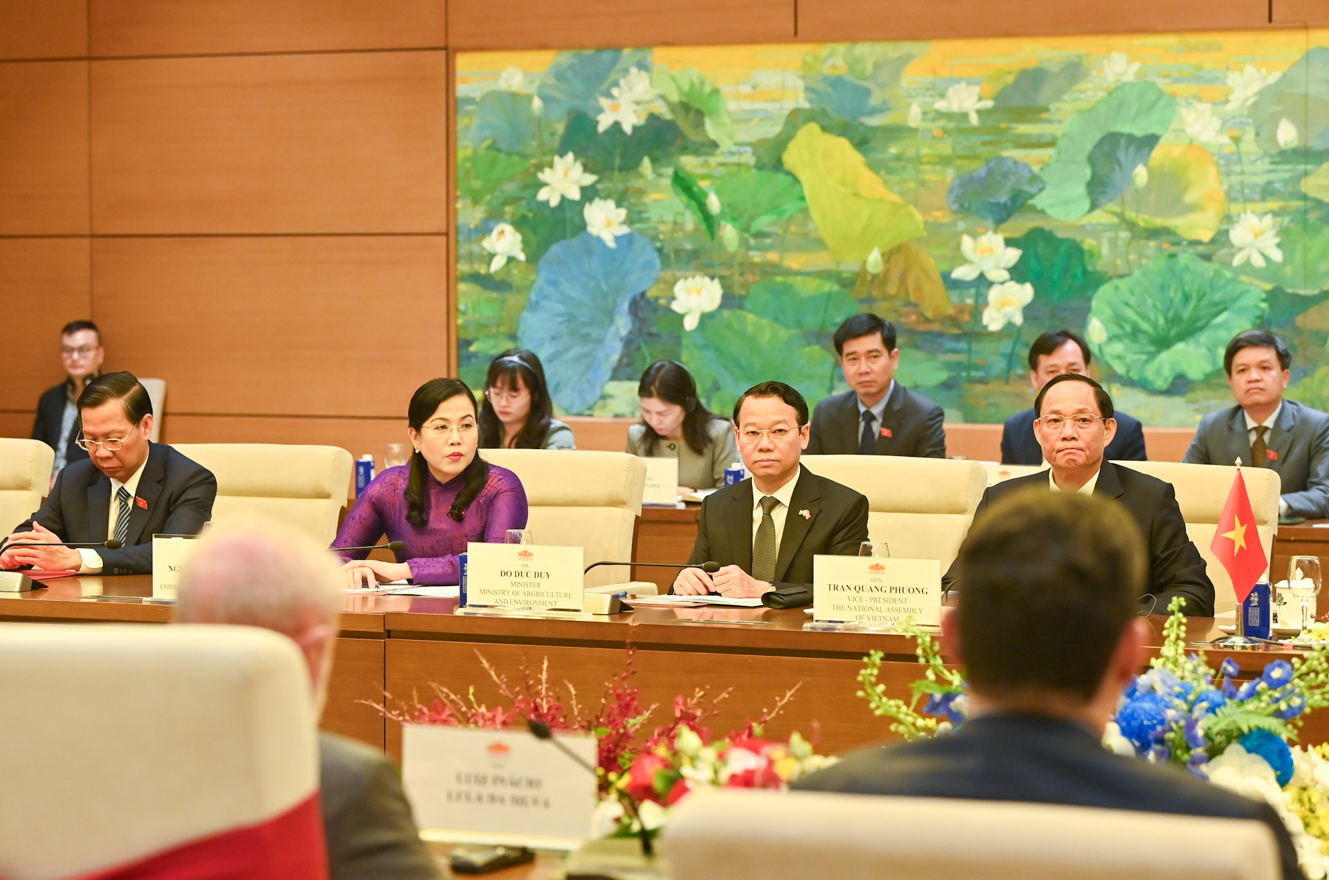 Các đại biểu Quốc hội Việt Nam dự hội kiến.