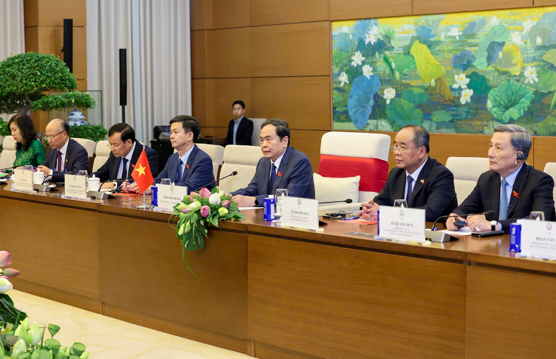 [Ảnh] Chủ tịch Quốc hội Trần Thanh Mẫn hội kiến Tổng thống Pháp Emmanuel Macron ảnh 6