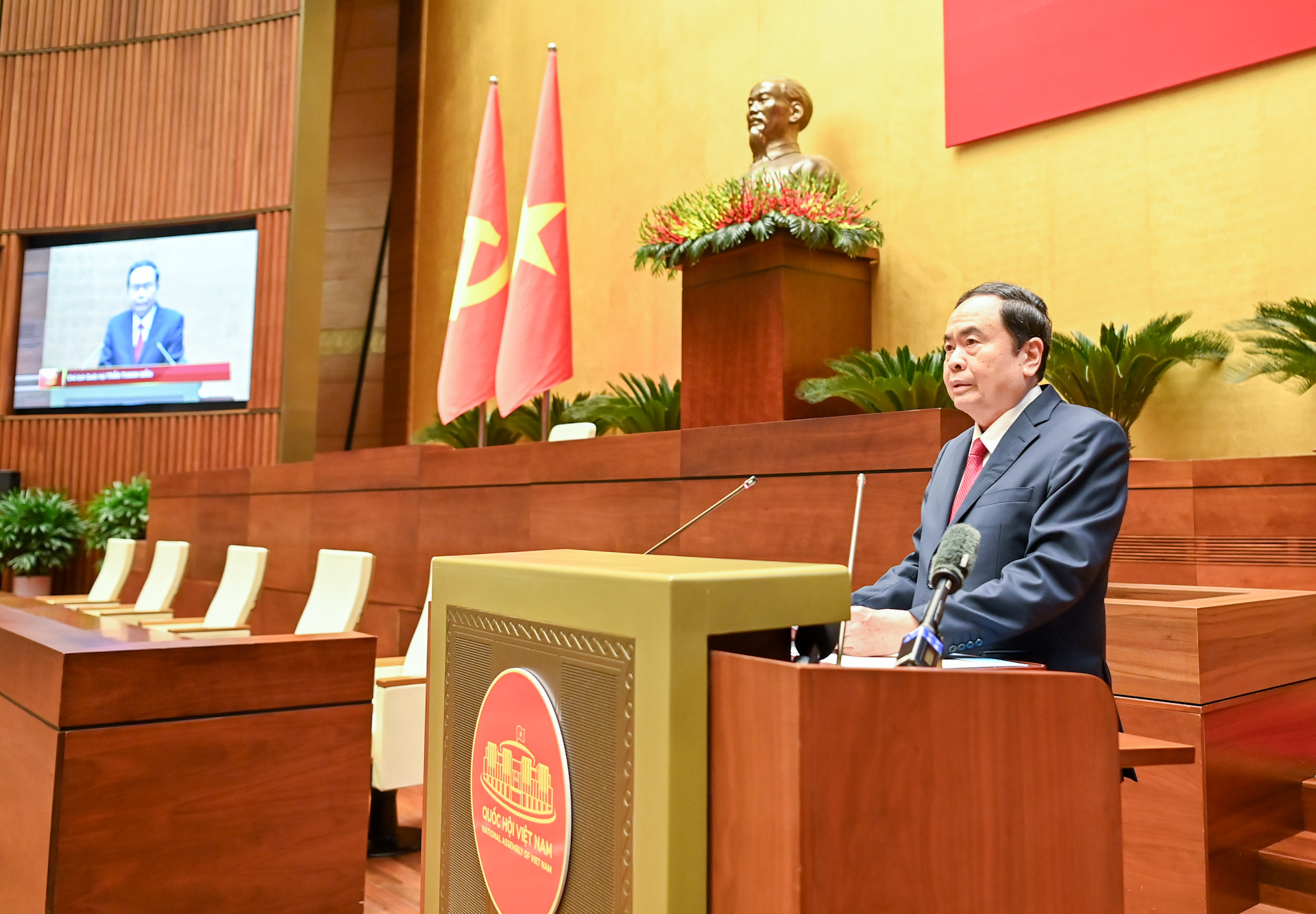 Chủ tịch Quốc hội Trần Thanh Mẫn trình bày chuyên đề "Về sửa đổi Hiến pháp và pháp luật; Phương hướng bầu cử đại biểu Quốc hội khóa XVI và đại biểu Hội đồng nhân dân các cấp nhiệm kỳ 2026-2031".