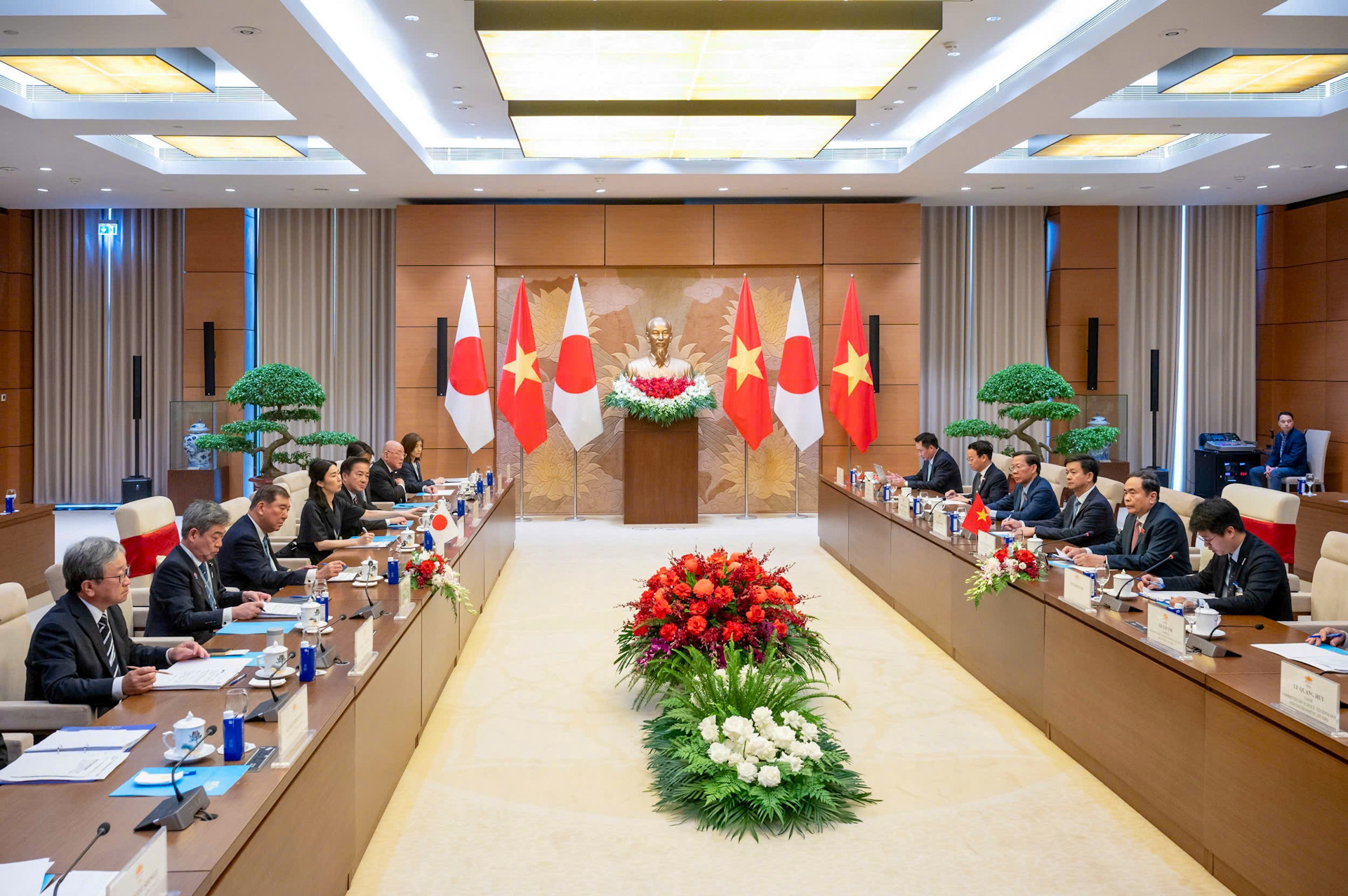 [Ảnh] Chủ tịch Quốc hội Trần Thanh Mẫn hội kiến Thủ tướng Nhật Bản Ishiba Shigeru ảnh 9