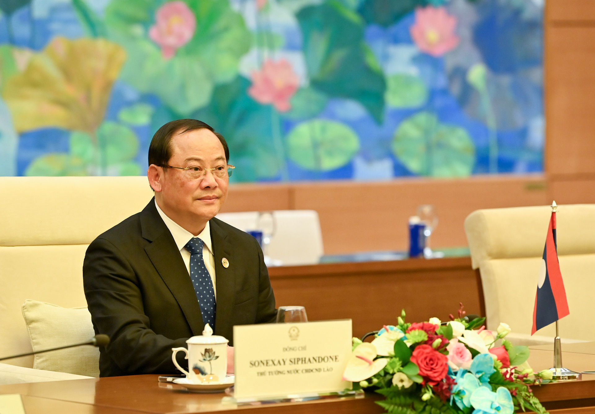 Thủ tướng Lào Sonexay Siphandone phát biểu tại hội kiến.