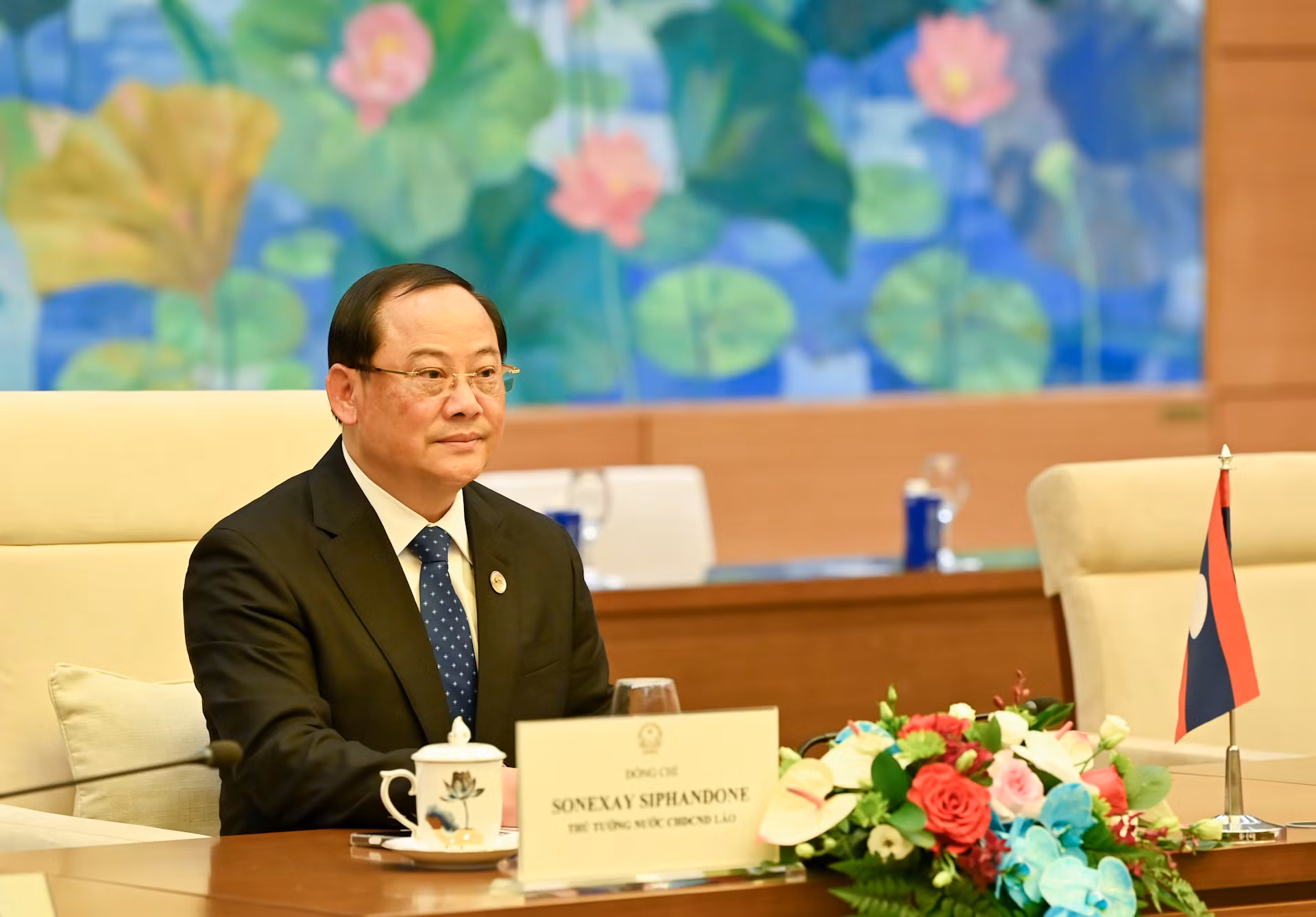 Thủ tướng Lào Sonexay Siphandone phát biểu tại hội kiến.