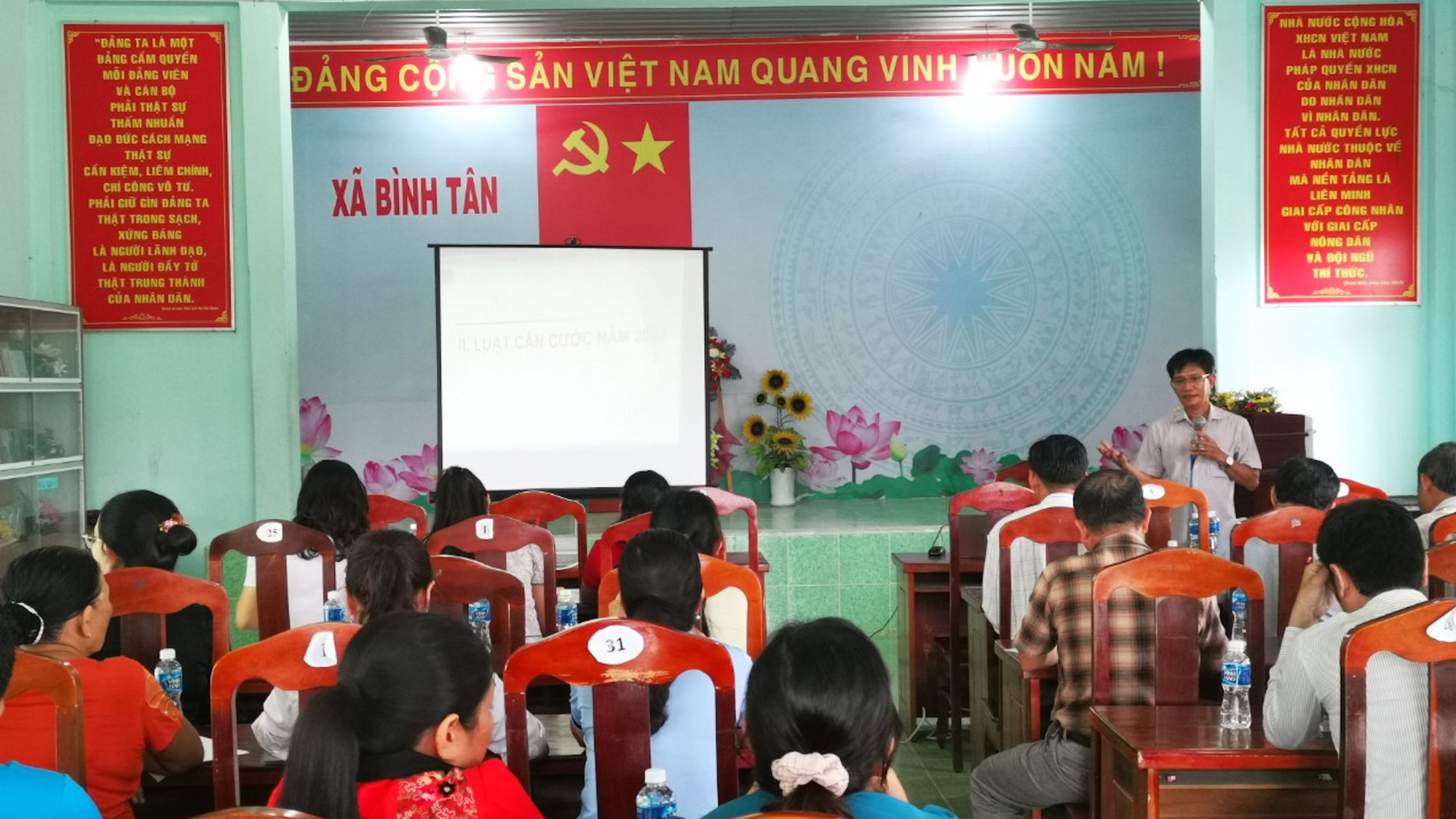 Sở Tư pháp tuyên truyền, phổ biến pháp luật tại xã Bình Tân, huyện Bắc Bình, tỉnh Bình Thuận.