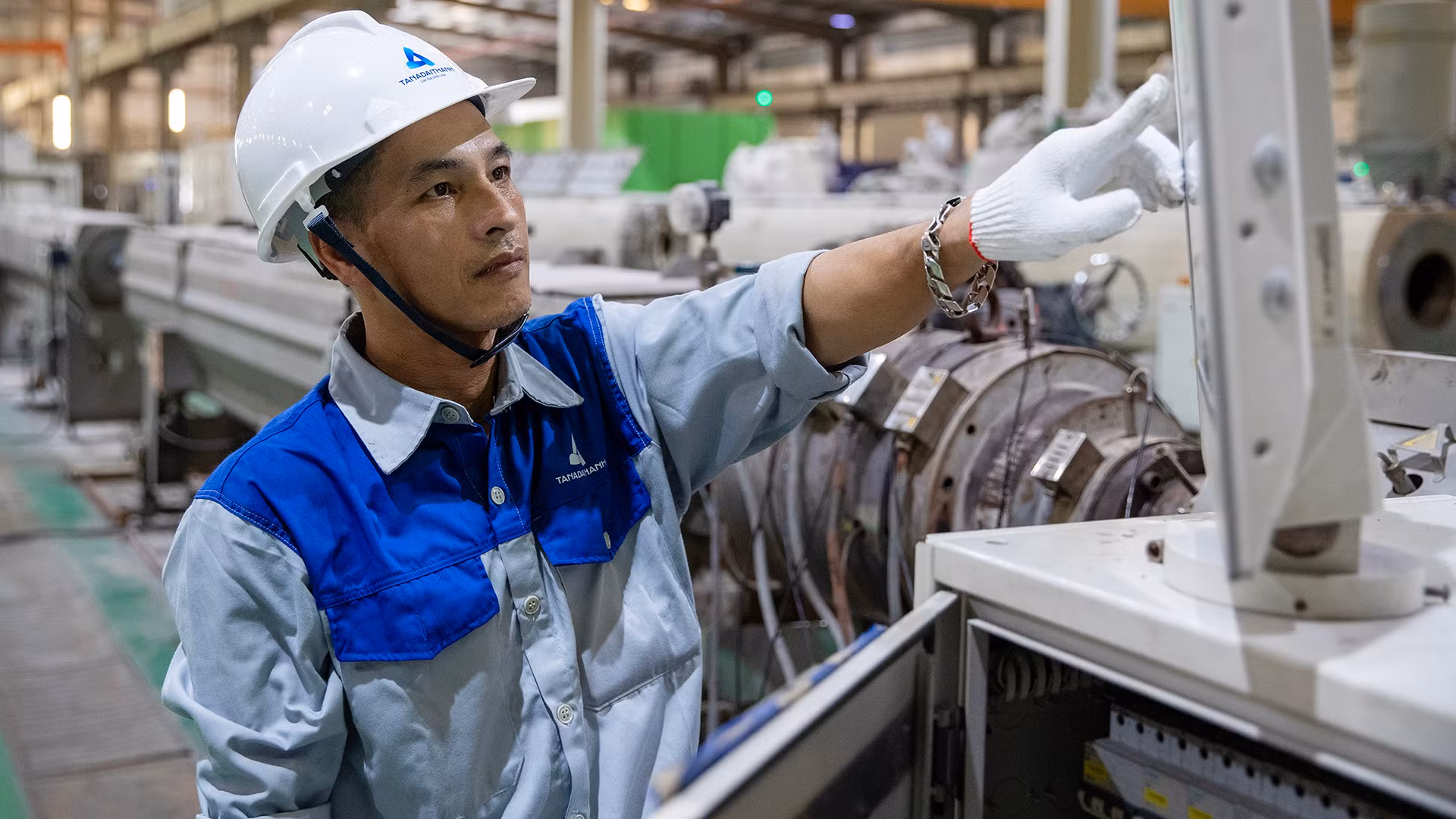 Người lao động tại Công ty Tân Á - Đại Thành. (Ảnh: SƠN TÙNG)