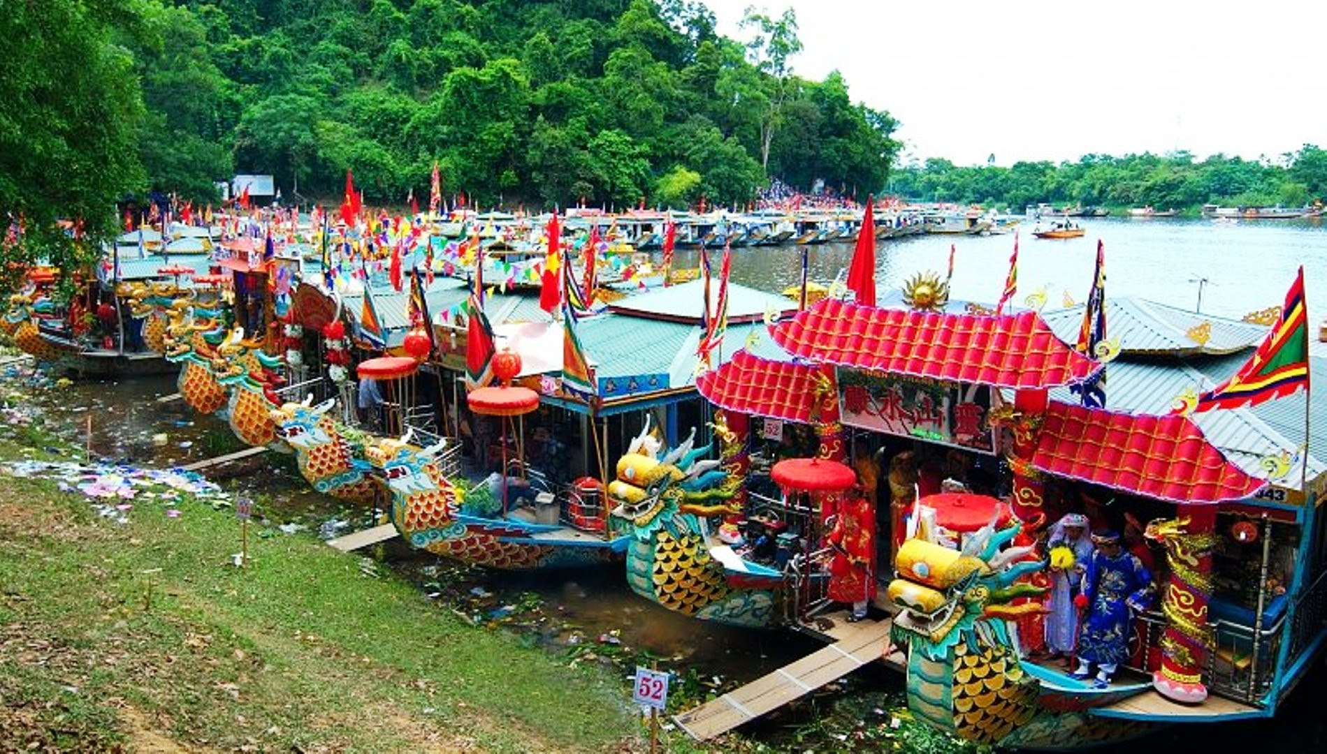 Lễ hội được tổ chức hàng năm tại ngôi điện nằm trên núi Ngọc Trản bên bờ sông Hương, nơi thờ Thiên Y A Na Thánh Mẫu, cũng là một trong những chương trình nằm trong khuôn khổ Lễ hội mùa Hạ Festival Huế 2024.