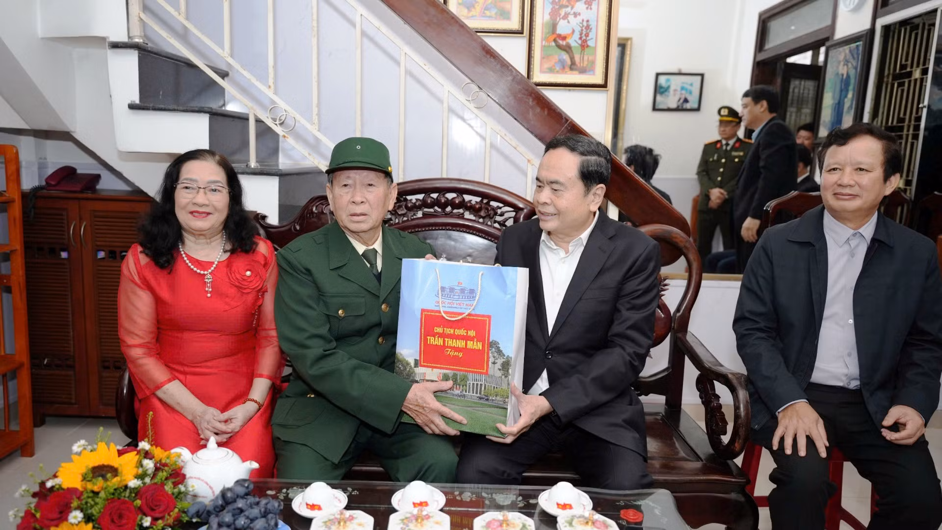 Chủ tịch Quốc hội Trần Thanh Mẫn và Đoàn công tác cũng đã tới thăm, tặng quà gia đình và thương binh Nguyễn Viết Đáo tại phường Phú Nhuận (thành phố Huế) - là chiến sĩ Đại đội Nhật Lệ chi viện cho Thừa Thiên Huế giai đoạn 1969-1973. Năm 1973, ông ra Bắc học tập và về công tác tại Trường đại học Khoa học, Đại học Huế.