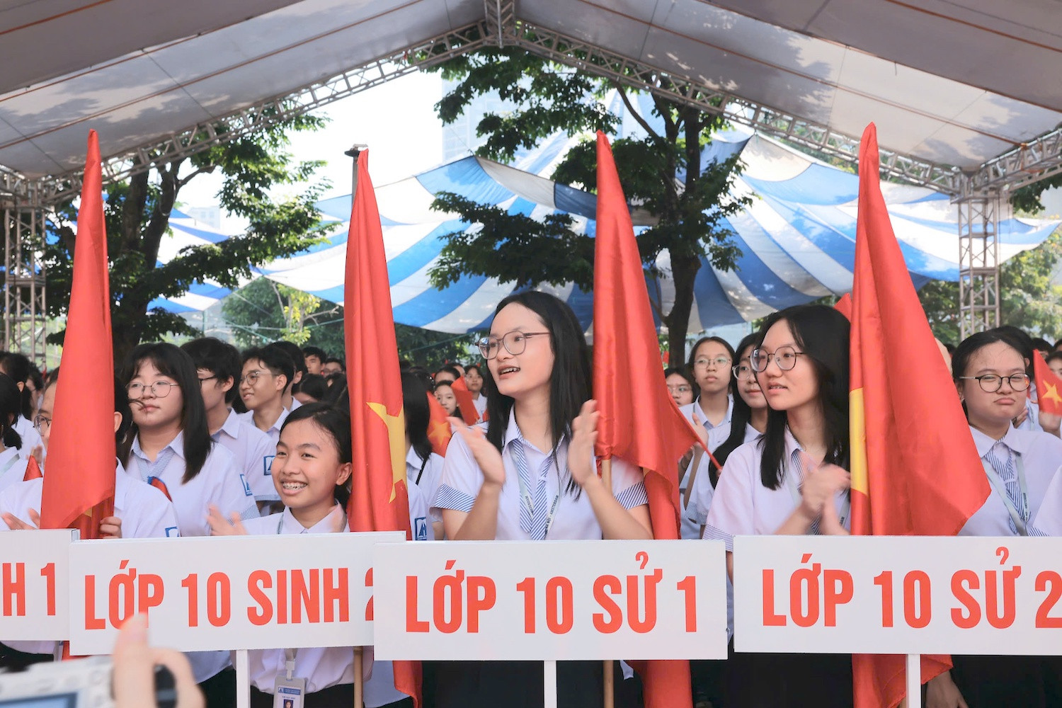Học sinh khối lớp 10