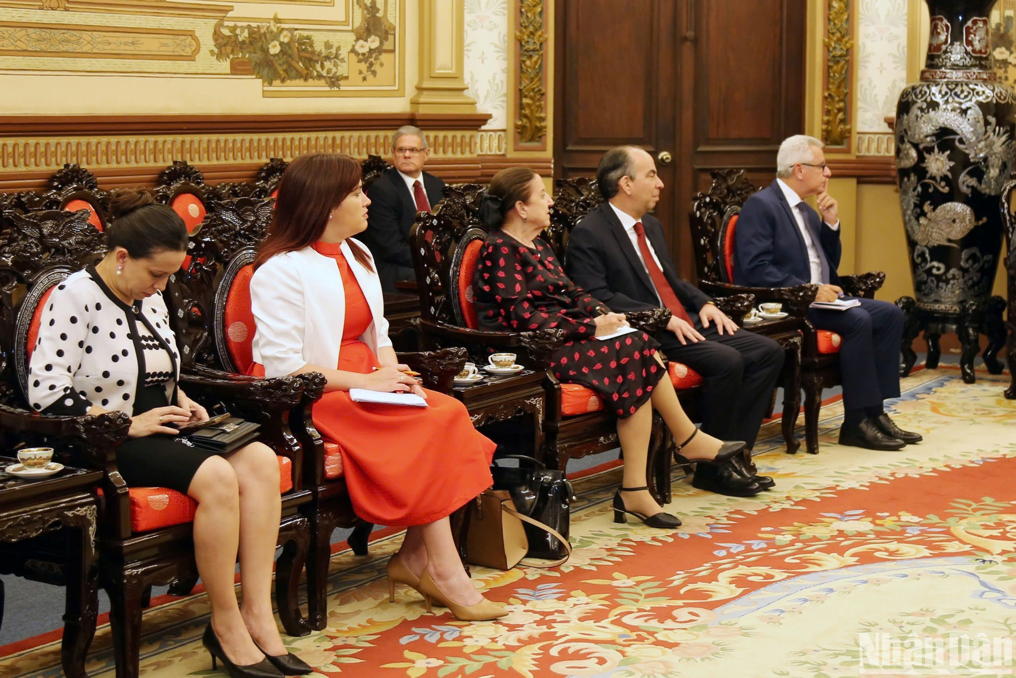 Các đại biểu Cuba tại buổi tiếp.