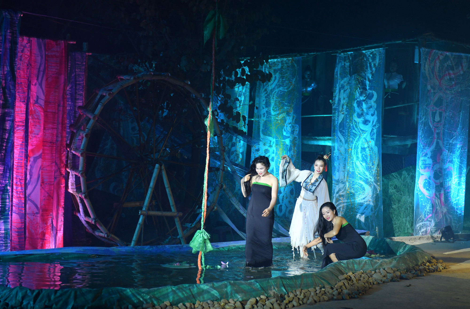 [Ảnh] Hấp dẫn show diễn thực cảnh "Huyền tích U-Va" ảnh 1