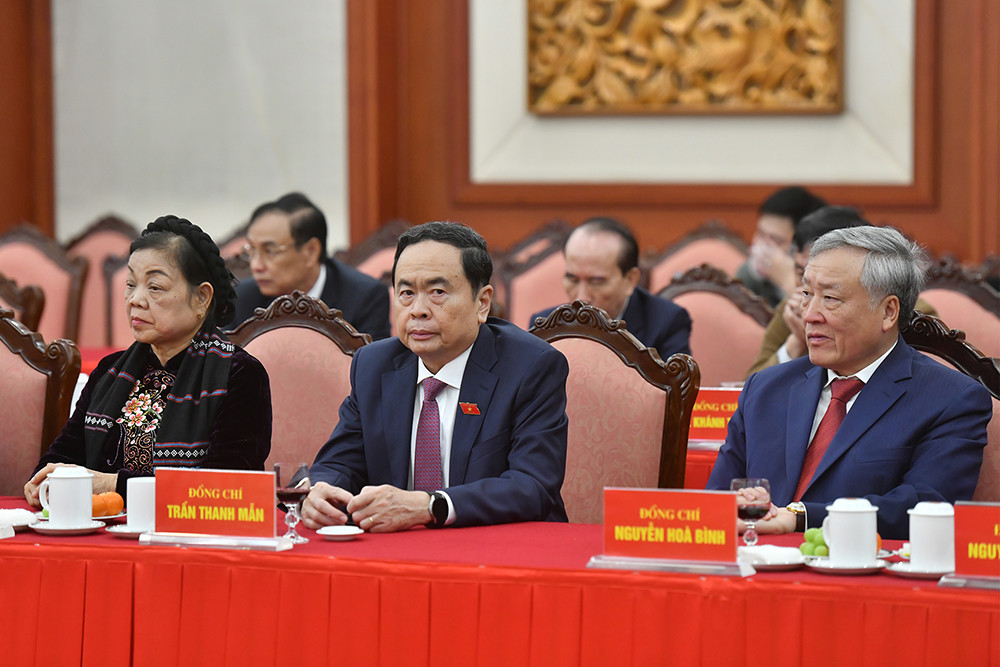 [Ảnh] Tổng Bí thư Nguyễn Phú Trọng chúc Tết Nguyên đán Giáp Thìn 2024 ảnh 9