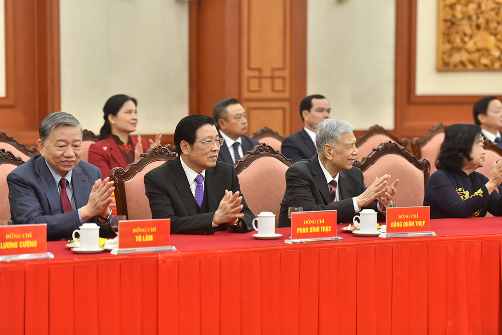 [Ảnh] Tổng Bí thư Nguyễn Phú Trọng chúc Tết Nguyên đán Giáp Thìn 2024 ảnh 10