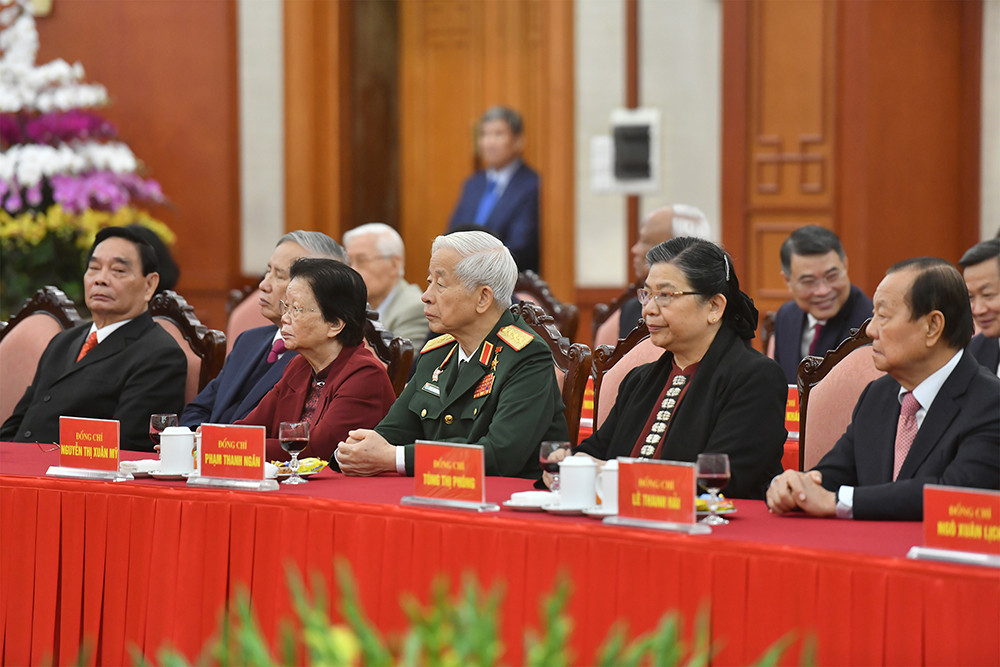 [Ảnh] Tổng Bí thư Nguyễn Phú Trọng chúc Tết Nguyên đán Giáp Thìn 2024 ảnh 8