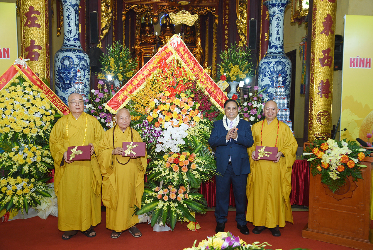 Thủ tướng Phạm Minh Chính chúc mừng các chức sắc, tăng ni nhân dịp Đại lễ Phật đản Phật lịch 2568 - Dương lịch 2024.