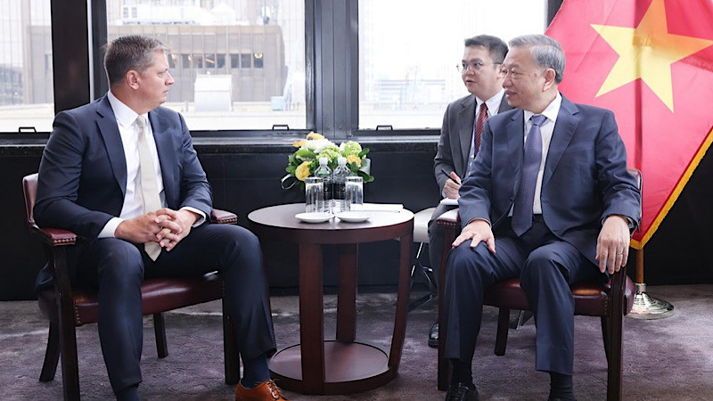 Tổng Bí thư, Chủ tịch nước Tô Lâm tiếp ông Tim Hughes, Phó Chủ tịch cấp cao của Tập đoàn SpaceX (Hoa Kỳ).