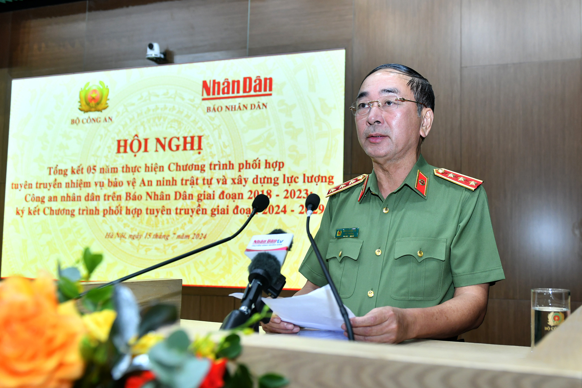 Thượng tướng Trần Quốc Tỏ, Ủy viên Trung ương Đảng, Thứ trưởng Công an phát biểu khai mạc hội nghị.