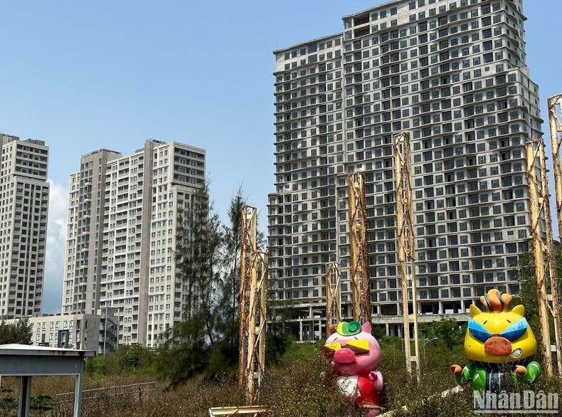 Trong số các dự án được gỡ vướng có Khu nghỉ dưỡng và nhà ở cao cấp (phân khu 1 và phân khu 2) của Công ty cổ phần Đầu tư Phát triển và Xây dựng Thành Đô. Đây là “siêu” dự án Tổ hợp du lịch và giải trí Cocobay. (Ảnh: ANH ĐÀO)