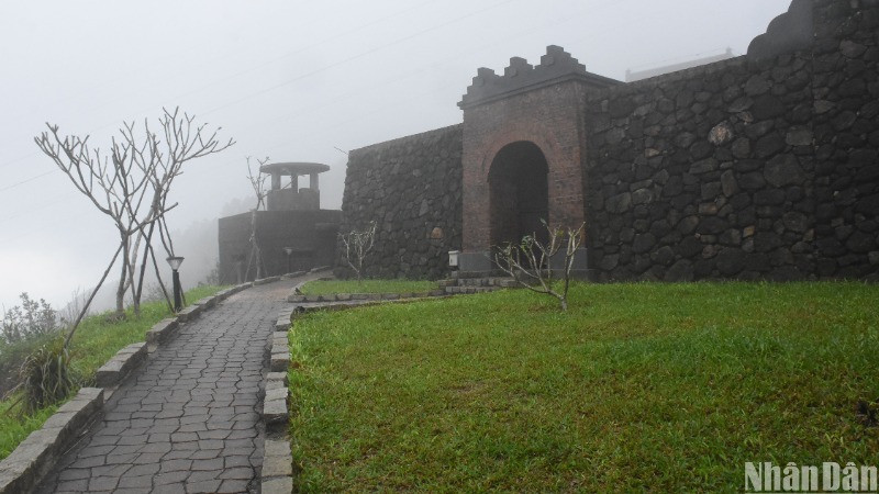 Ngày 21/12, thành phố Đà Nẵng và tỉnh Thừa Thiên Huế sẽ tổ chức Lễ công bố hoàn thành Dự án Bảo tồn tu bổ, phục hồi và phát huy giá trị di tích Quốc gia Hải Vân quan. (Ảnh: ANH ĐÀO)