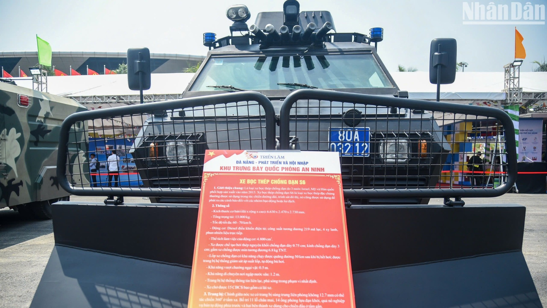 Những dấu mốc lịch sử hào hùng của thành phố Đà Nẵng được tái hiện qua khu vực trưng bày an ninh-quốc phòng. (Ảnh: ANH ĐÀO)