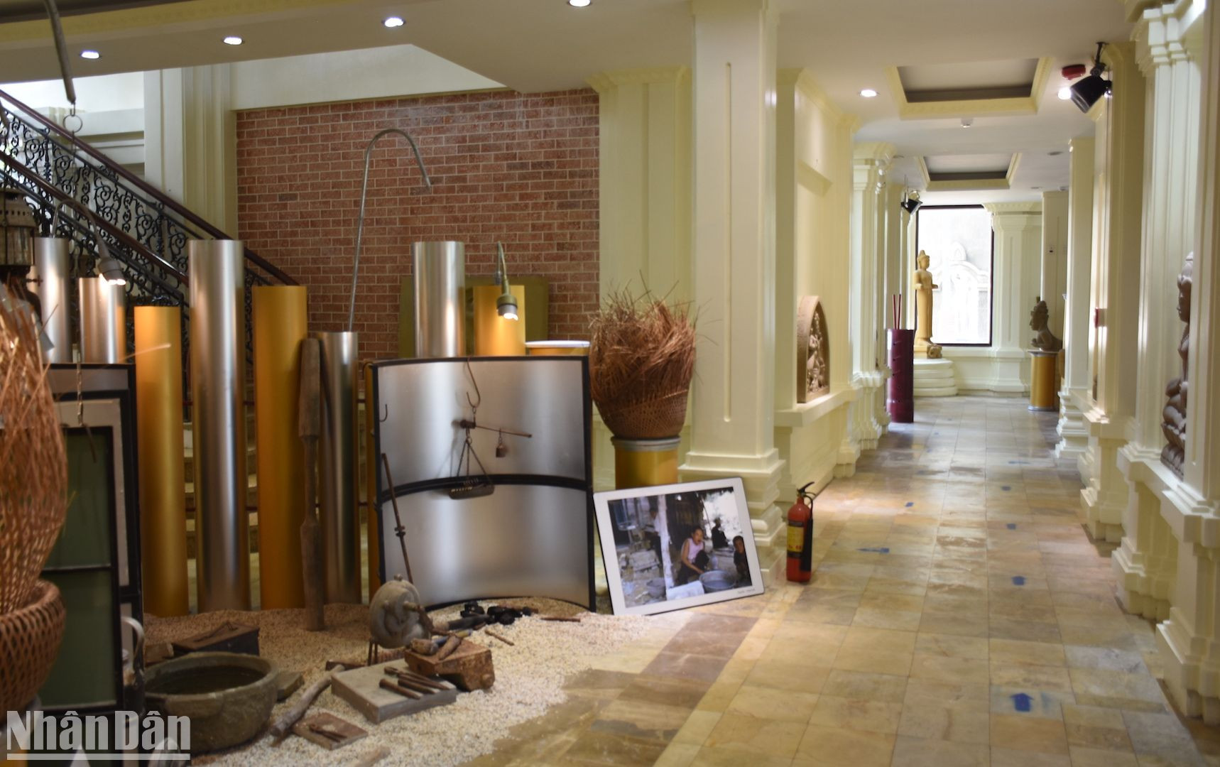 Lối dẫn đến các khu vực trưng bày.