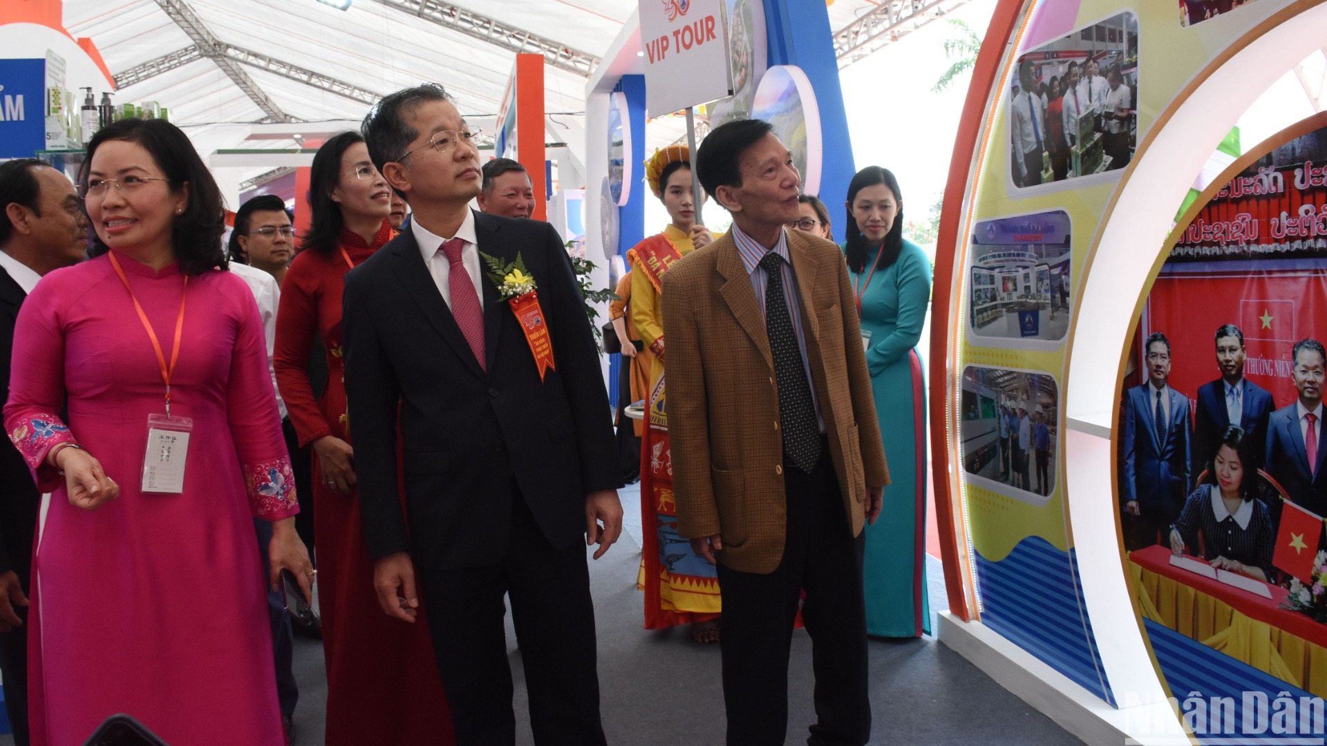 Thành tựu về xúc tiến thương mại, kêu gọi đầu tư. (Ảnh: ANH ĐÀO)