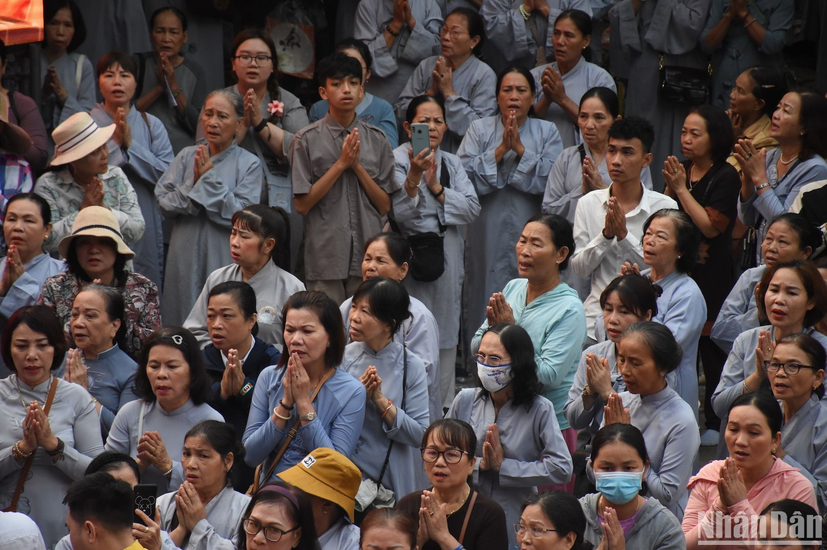 Hàng ngàn phật tử, người dân, du khách tham dự Lễ hội Quán Thế Âm Ngũ Hành Sơn năm 2024. (Ảnh: ANH ĐÀO)