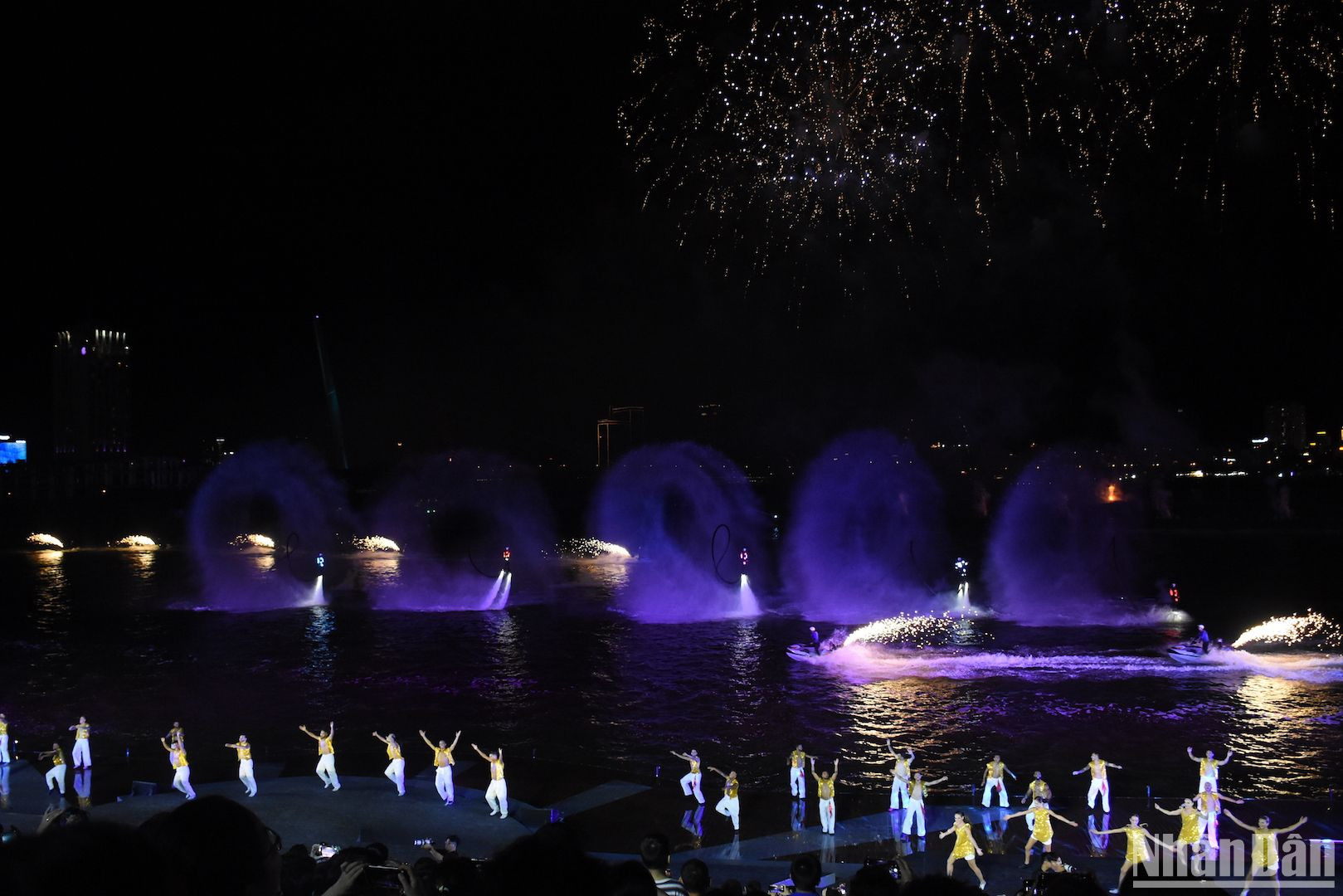 “Symphony of River - Bản giao hưởng bên sông”. (Ảnh: ANH ĐÀO)