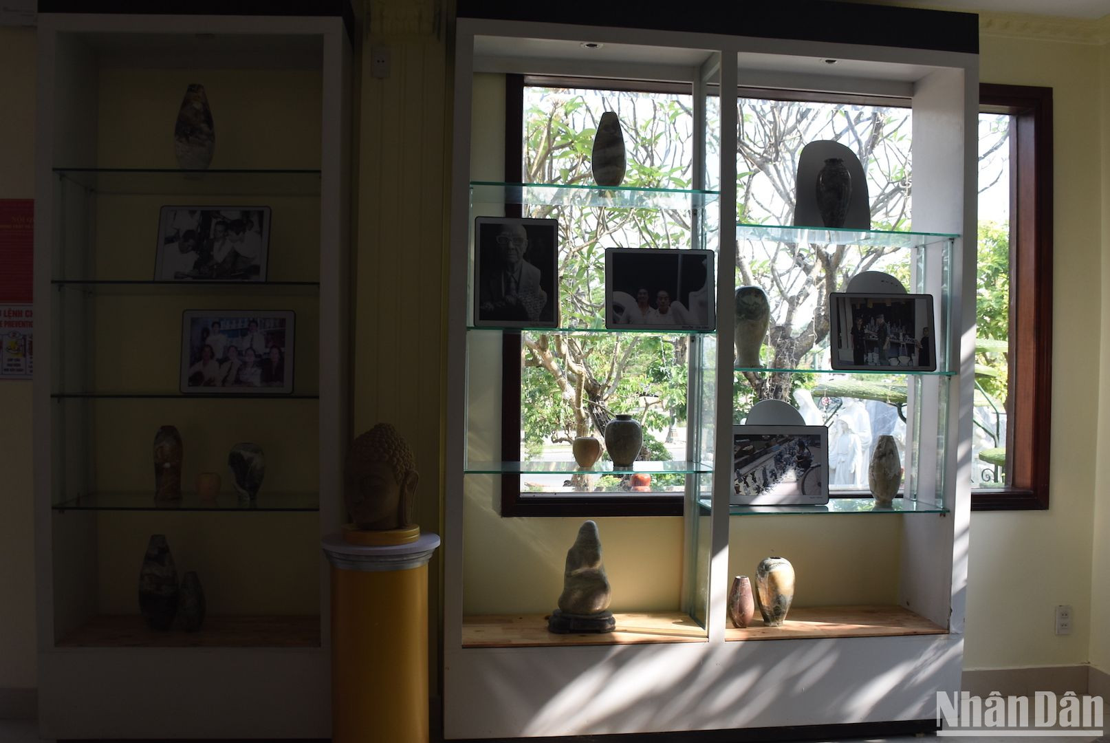 Đây là nơi giới thiệu tổng thể về Làng nghề đá mỹ nghệ Non Nước, nơi tôn vinh những tiền bối đã có công đóng góp vào sự phát triển của làng nghề, giữ gìn và phát triển văn hóa vật thể và phi vật thể tại Danh thắng Ngũ Hành Sơn.