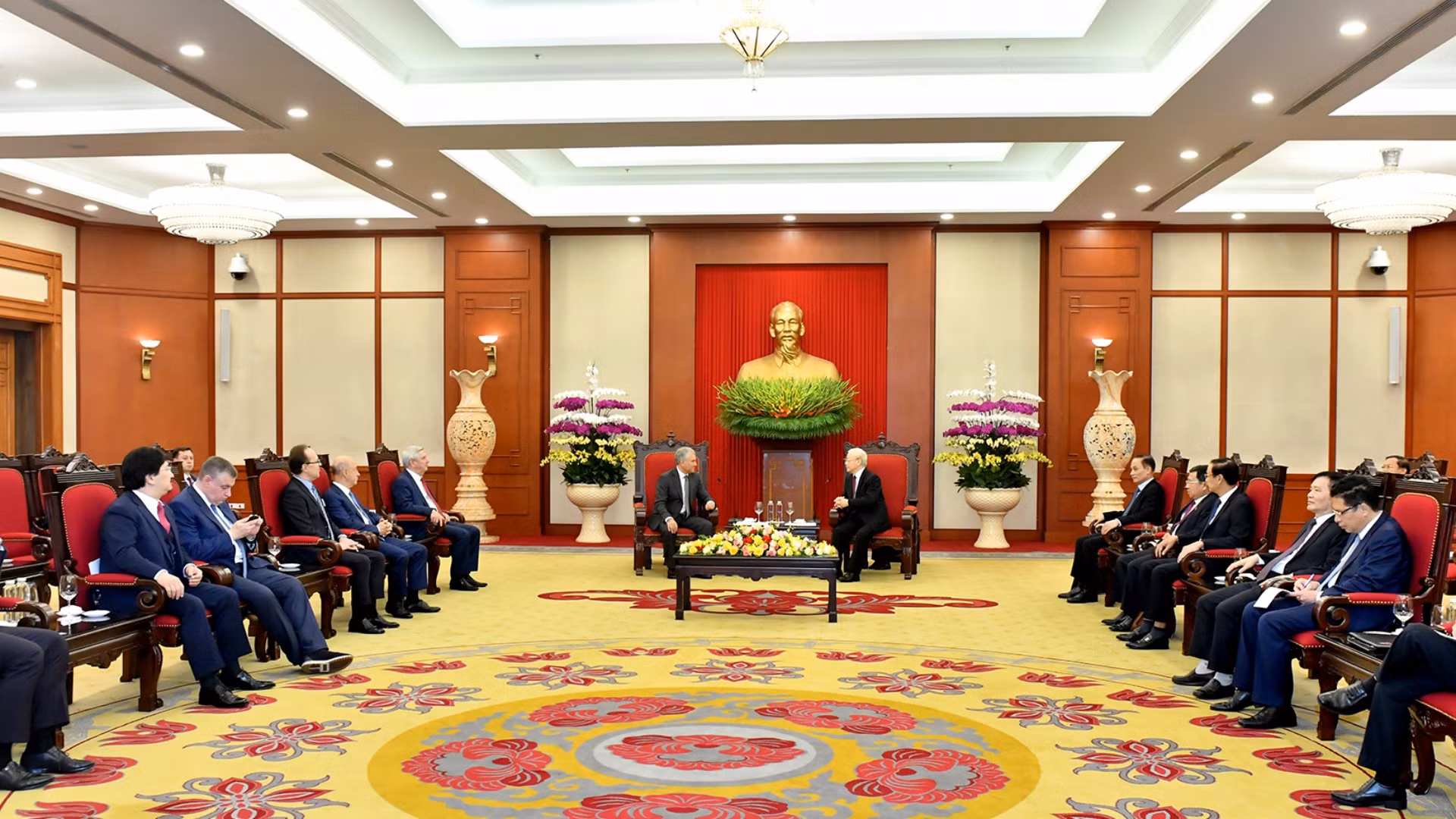 Quang cảnh buổi tiếp đoàn đại biểu Duma Quốc gia Nga tại Trụ sở Trung ương Đảng.