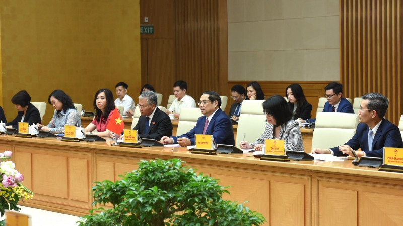 Thủ tướng Phạm Minh Chính và các thành viên Chính phủ tại cuộc hội kiến.