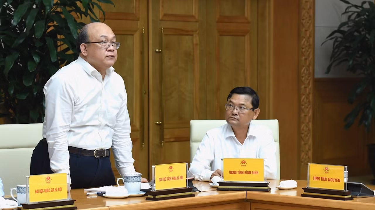Giám đốc Đại học Bách khoa Hà Nội Huỳnh Quyết Thắng phát biểu tại Hội nghị.